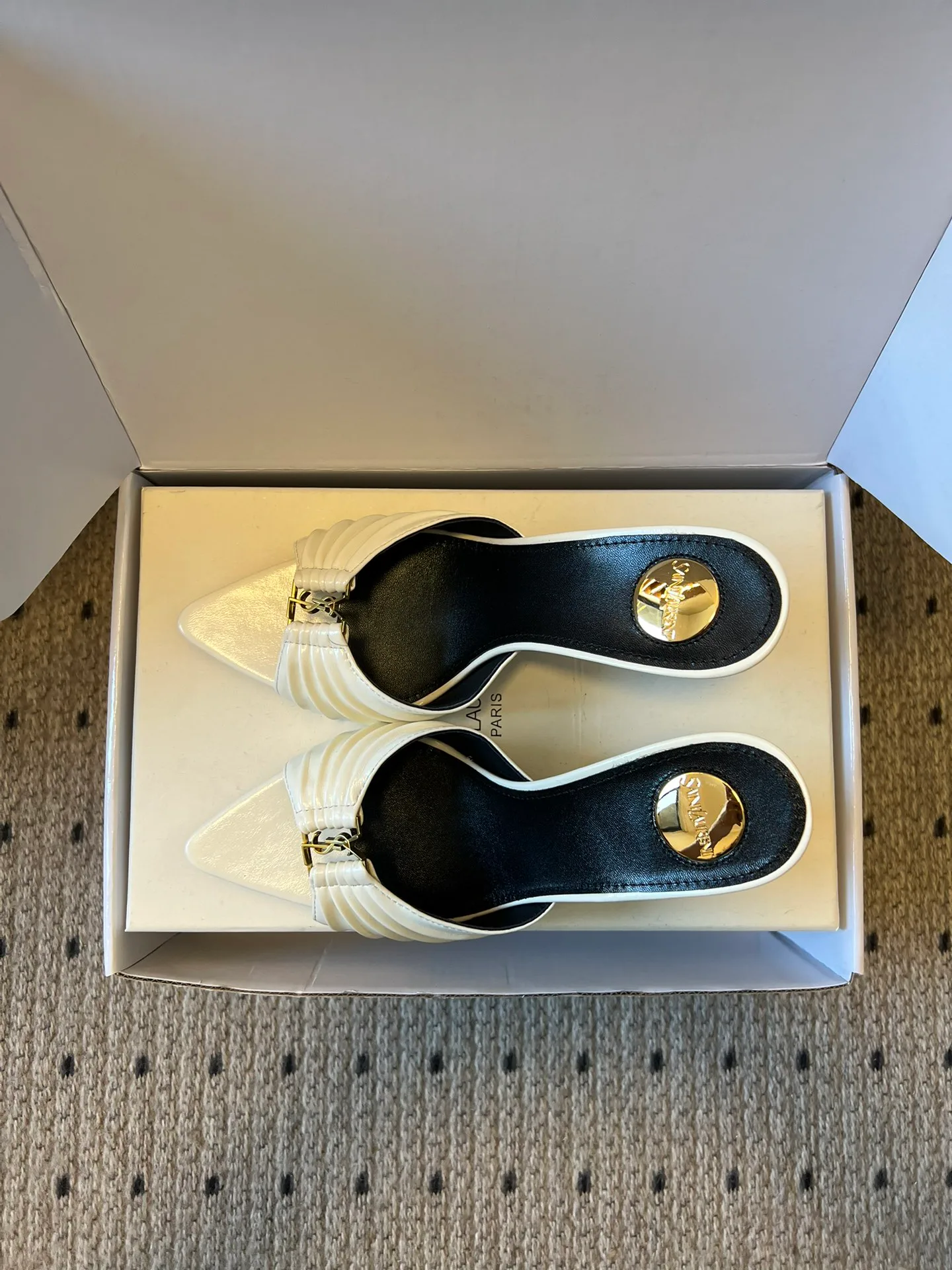 Босоножки Женские Saint Laurent 10835429