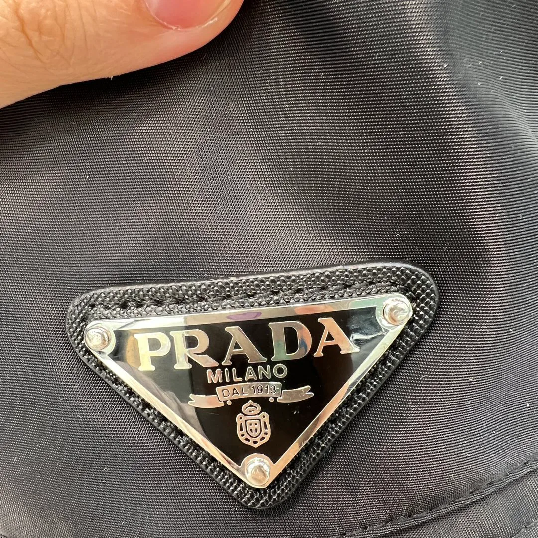 Головные Уборы Prada 23438