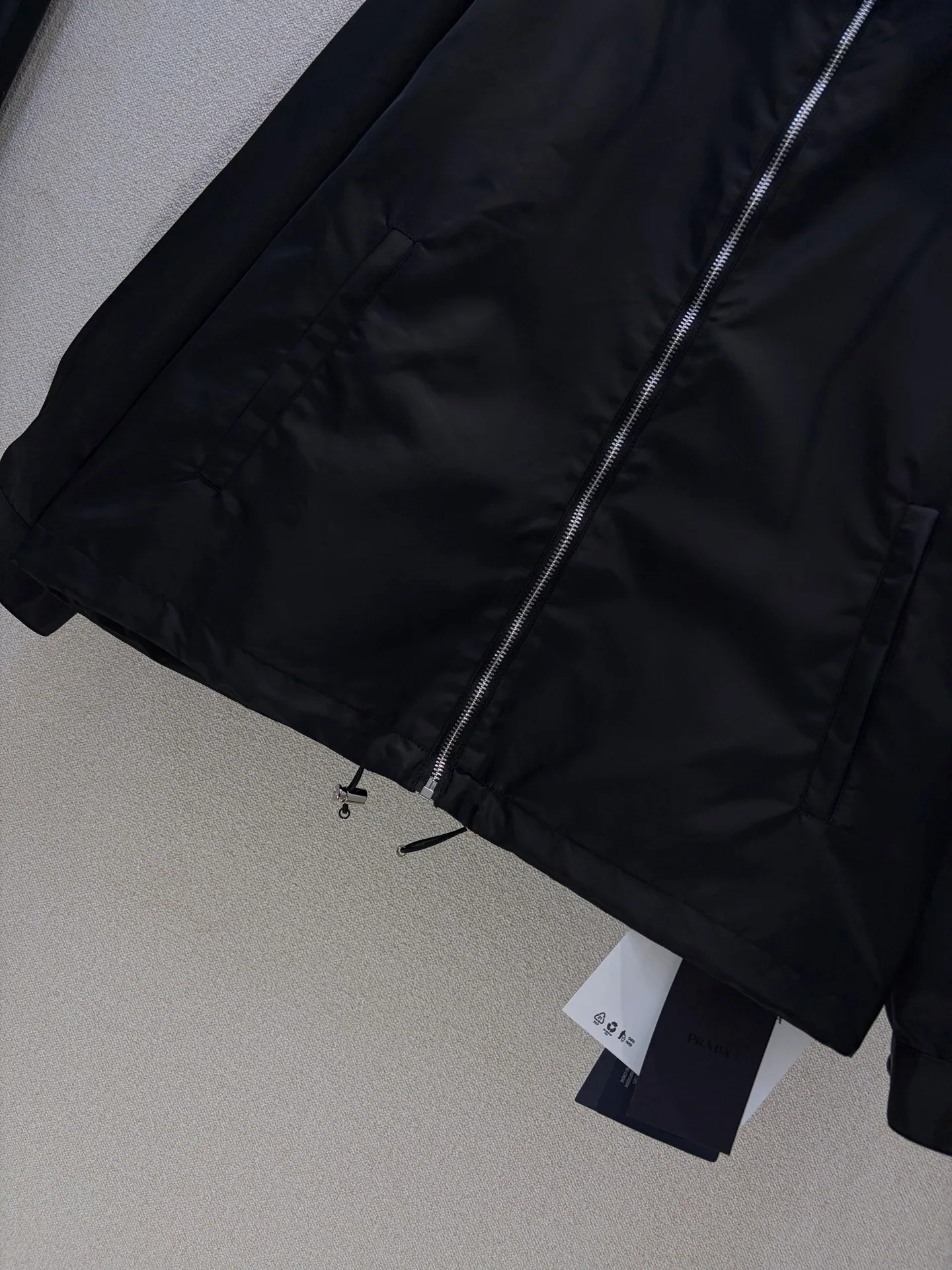 Куртки И Пуховики Женские Prada 18882537