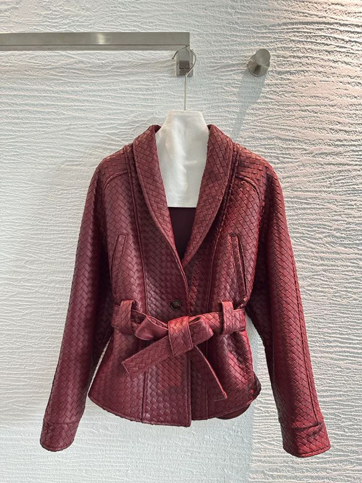 Кожаные Куртки И Дублёнки Женские Bottega Veneta 17417182