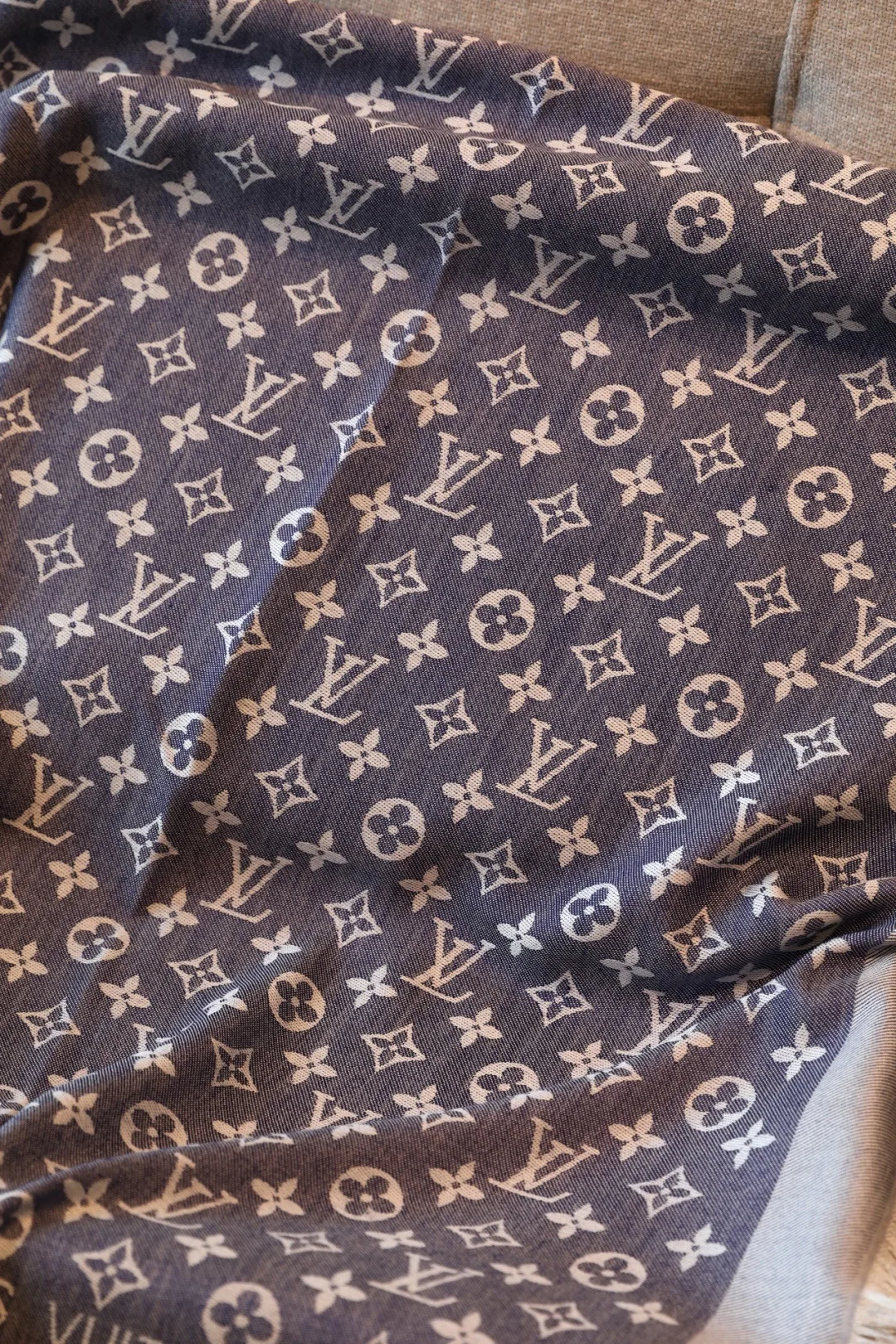 Шарфы Louis Vuitton 17991826