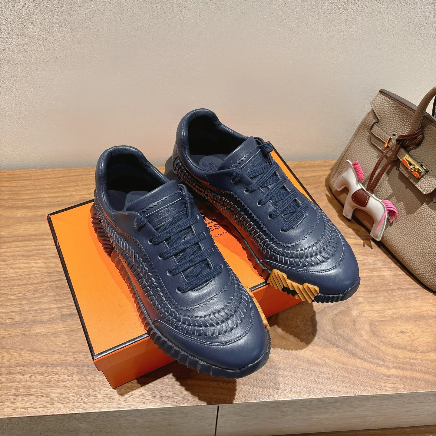 Кроссовки Женские Hermes 10031876