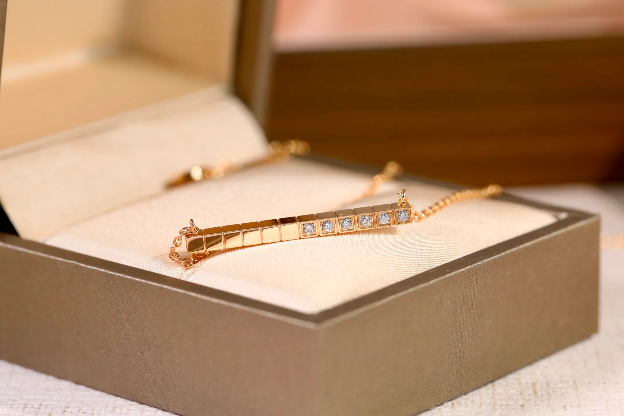 Бижутерия Chopard 11240630
