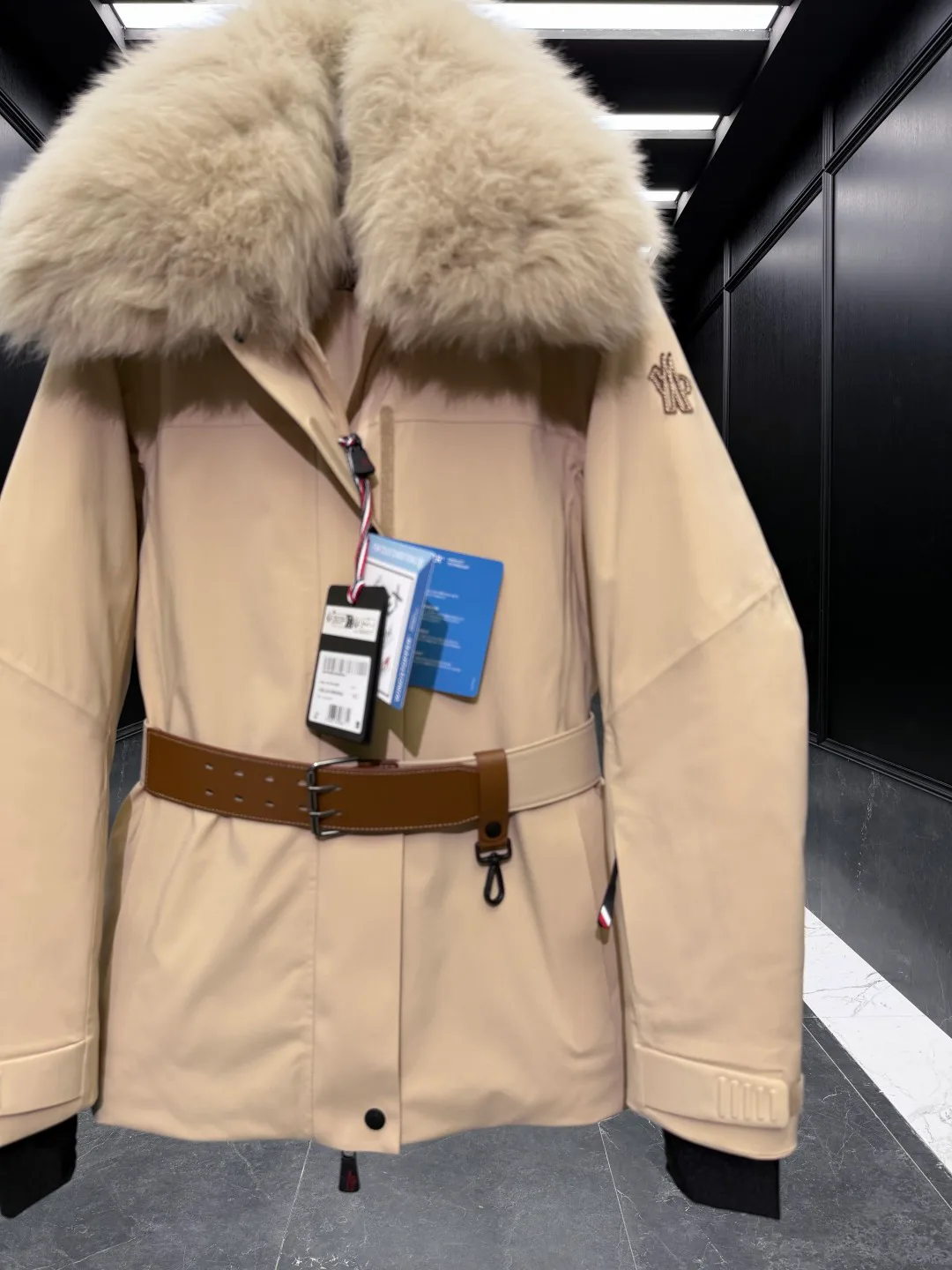 Куртки И Пуховики Женские Moncler 1261878