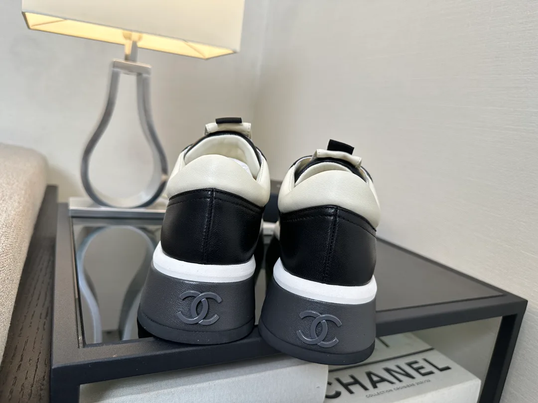 Кроссовки Женские Chanel 11056210
