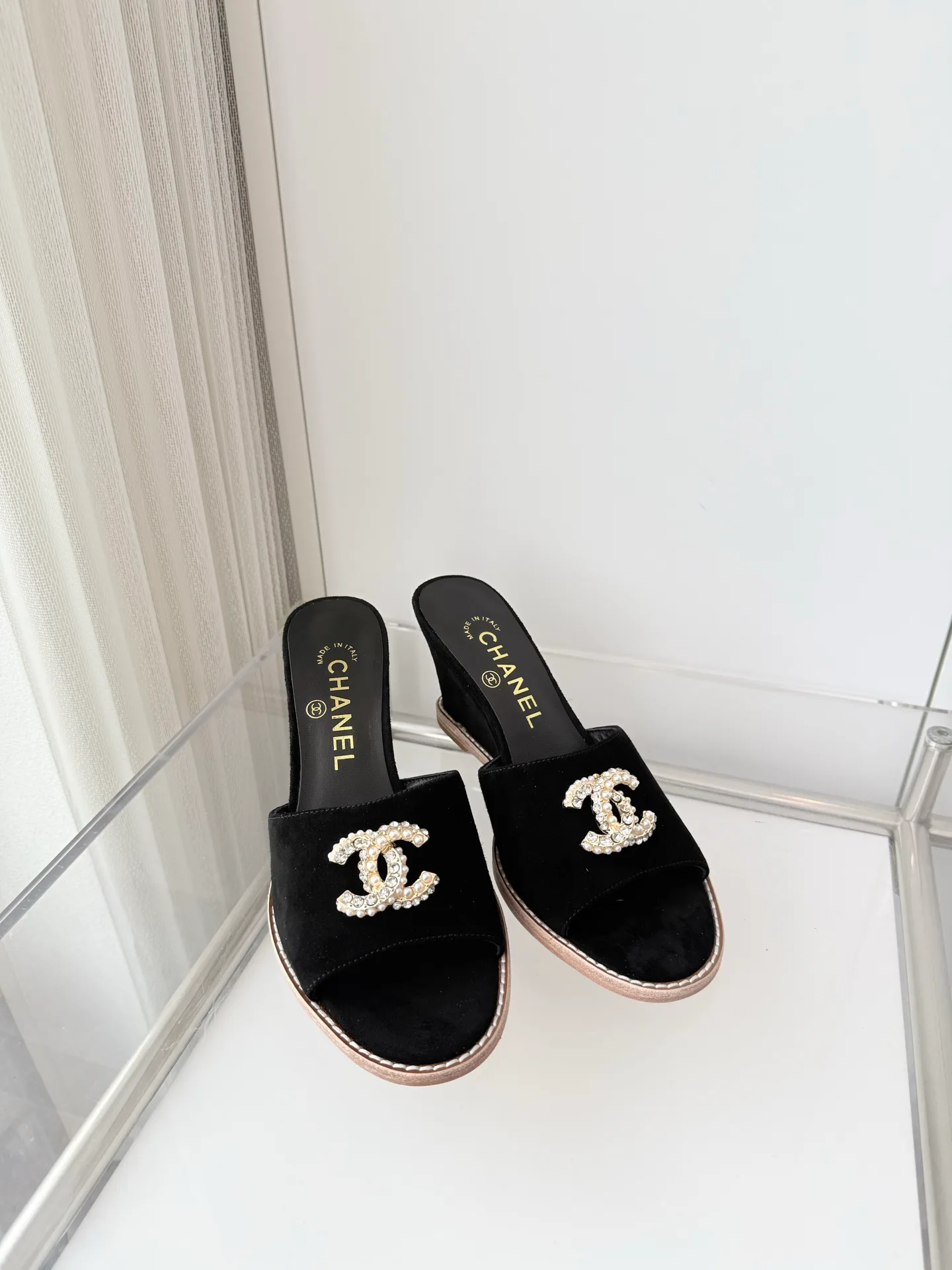 Босоножки Женские Chanel 18120711