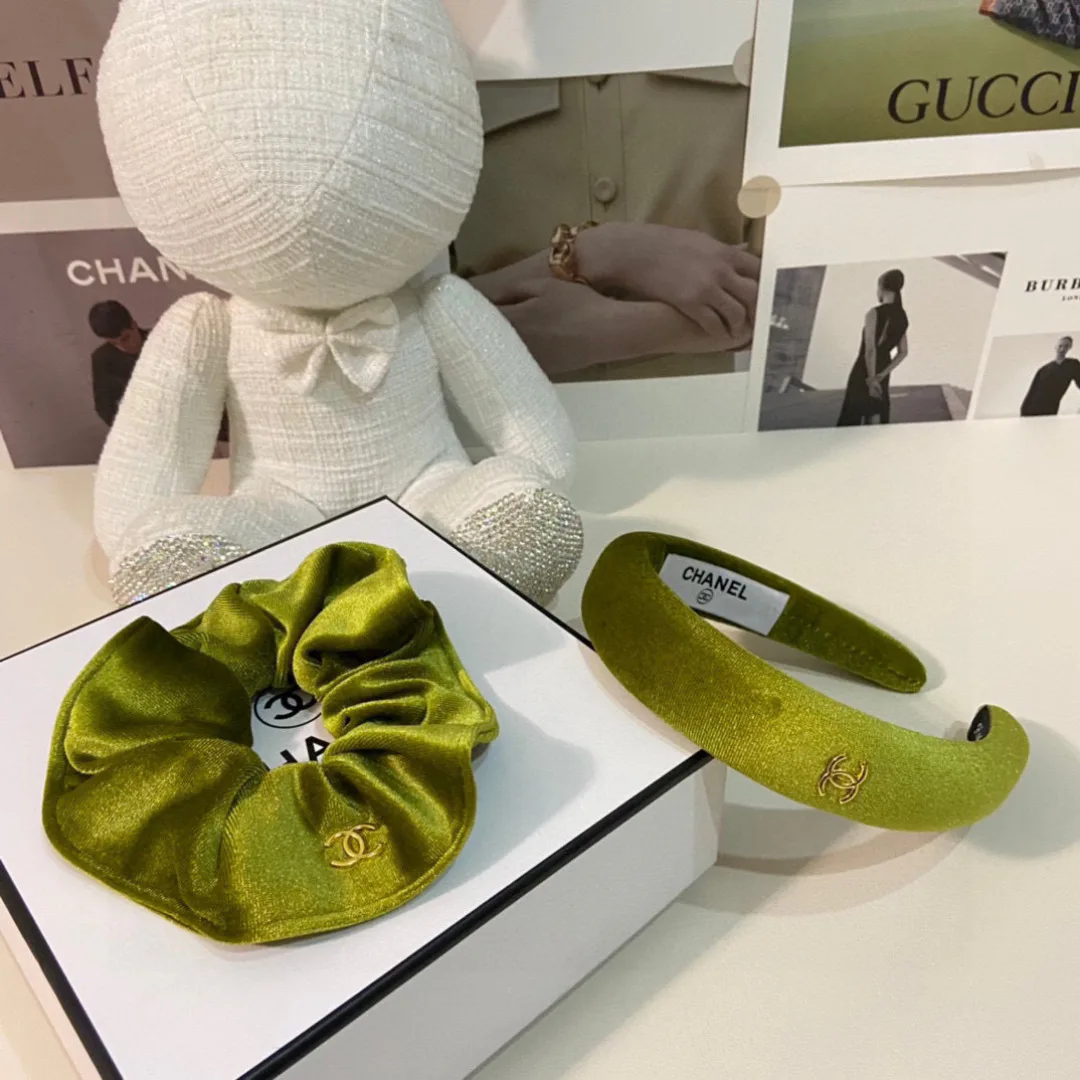Головные Уборы Chanel 11469197