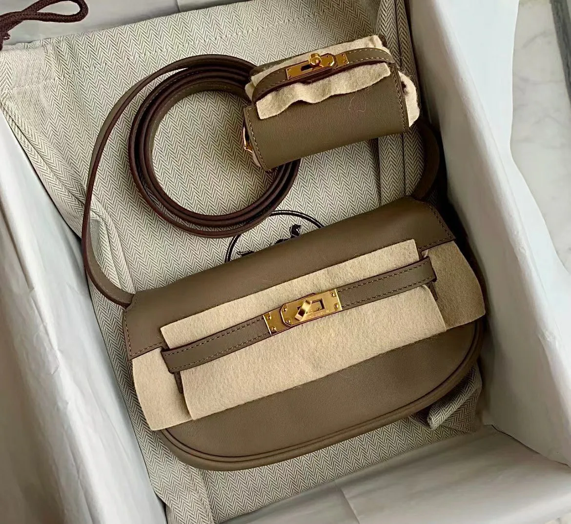 Сумки На Ремне Женские Hermes 358639