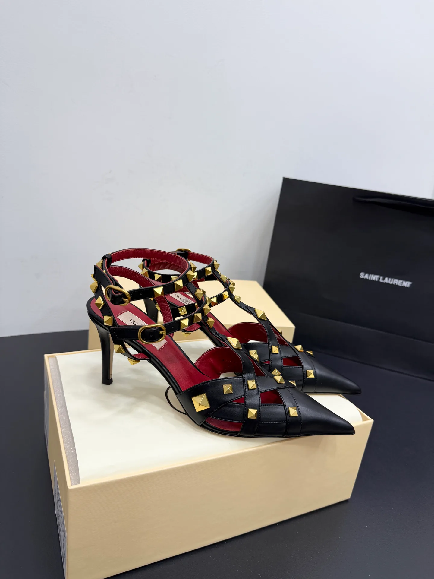 Босоножки Женские Valentino 1231177