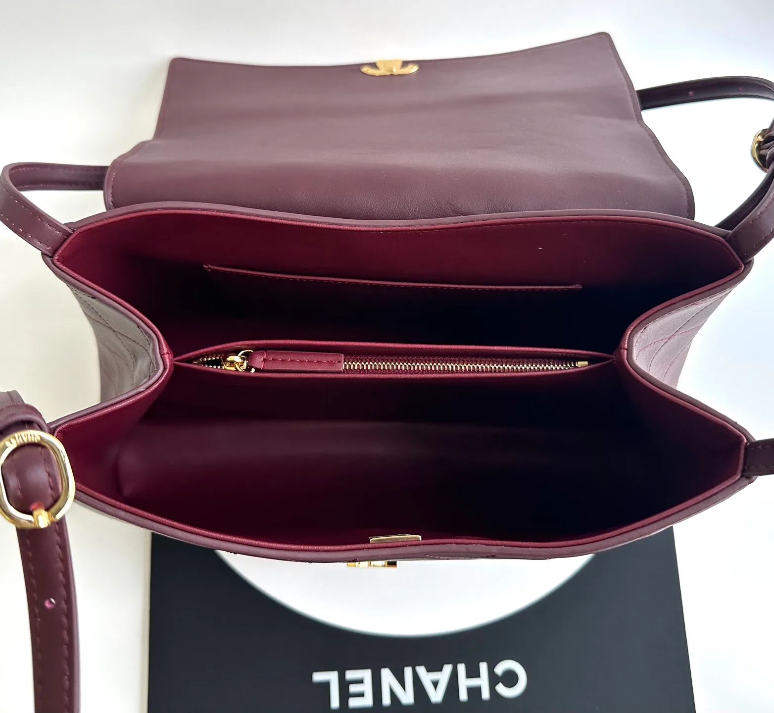 Классические Сумки Женские Chanel 17698936