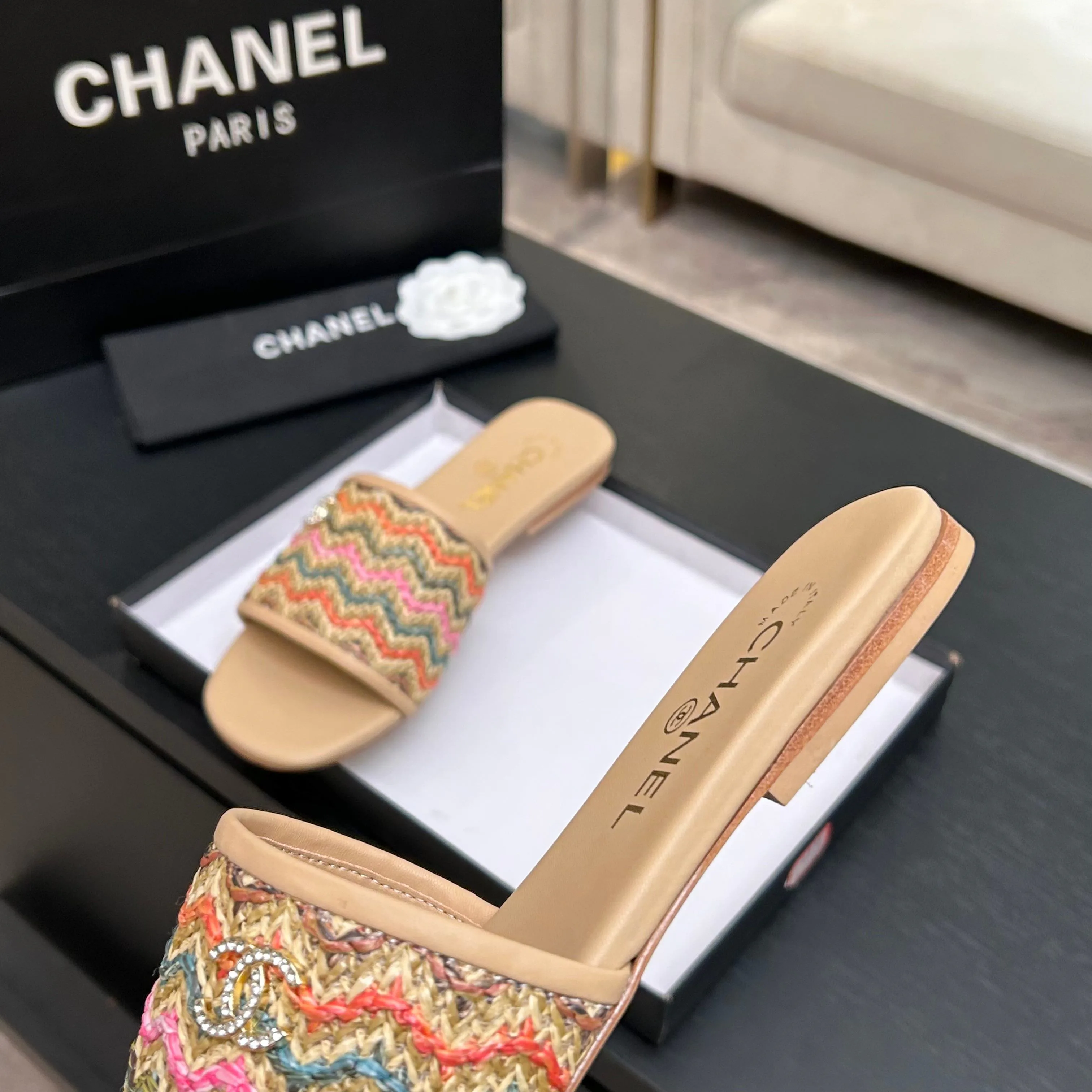 Шлепанцы Женские Chanel 10611365