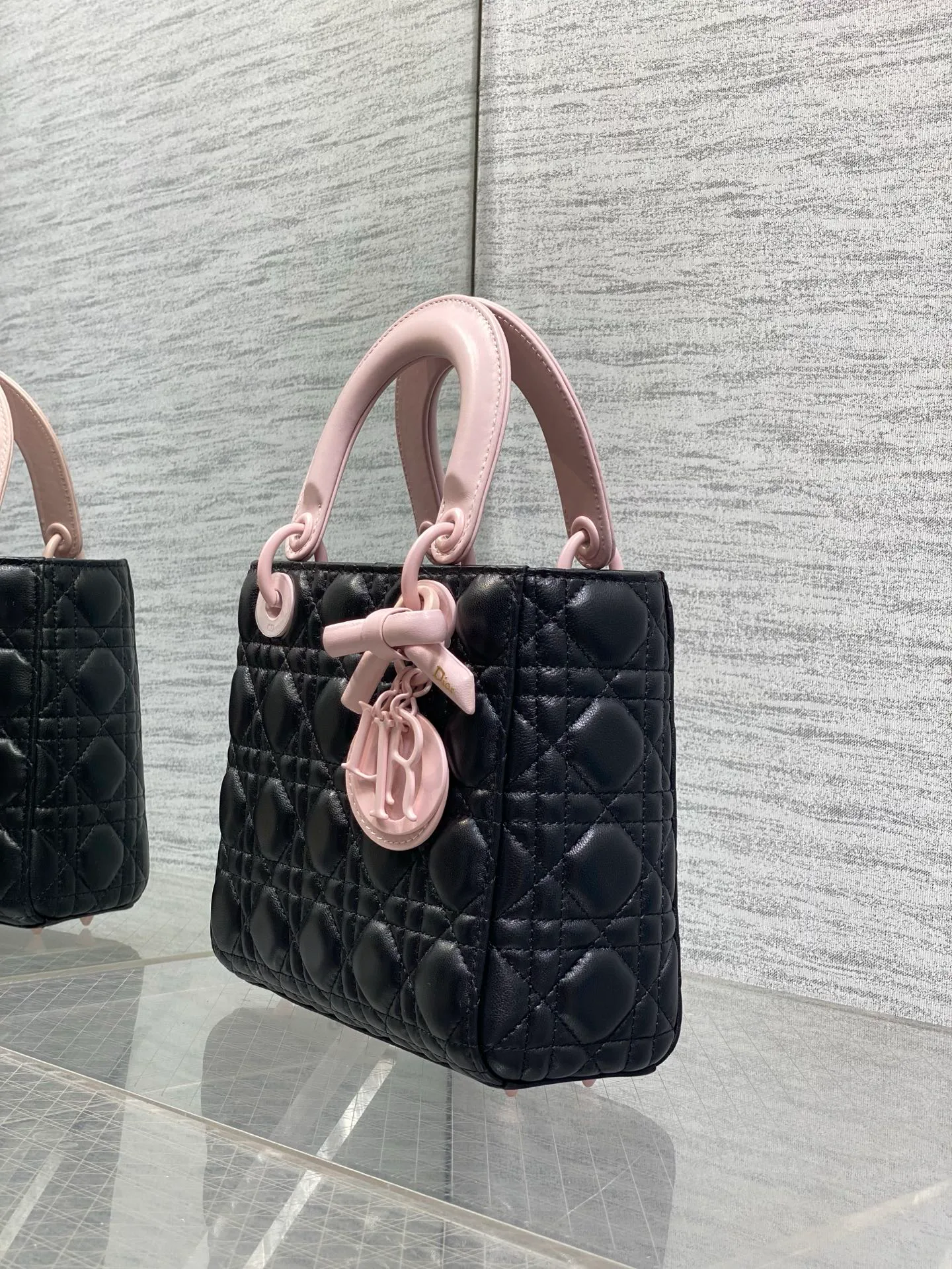 Классические Сумки Женские Christian Dior 17463951