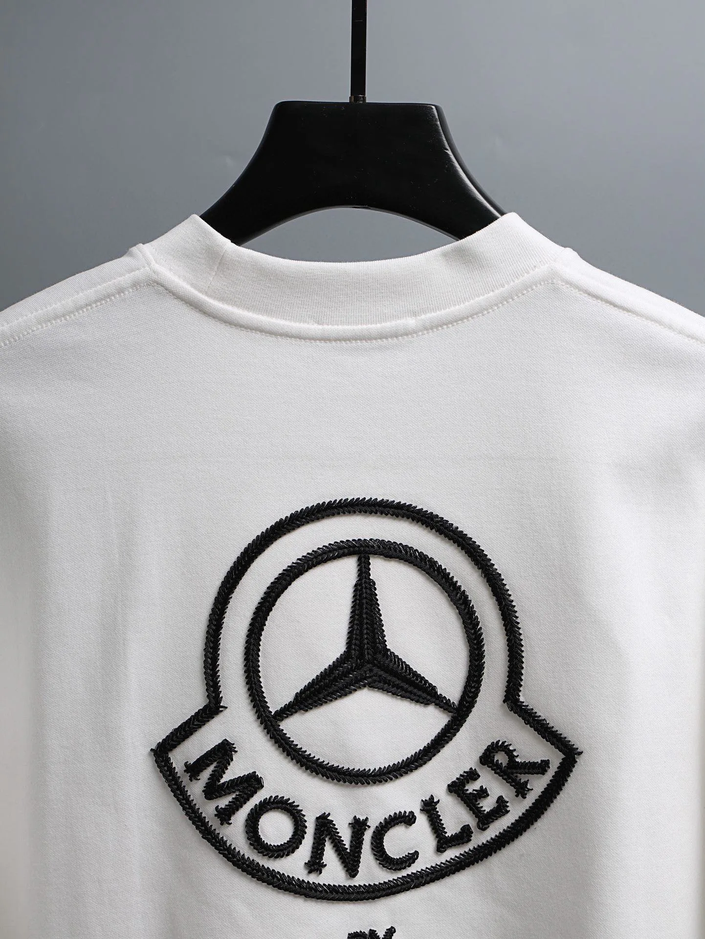 Футболки Женские Moncler 11256935
