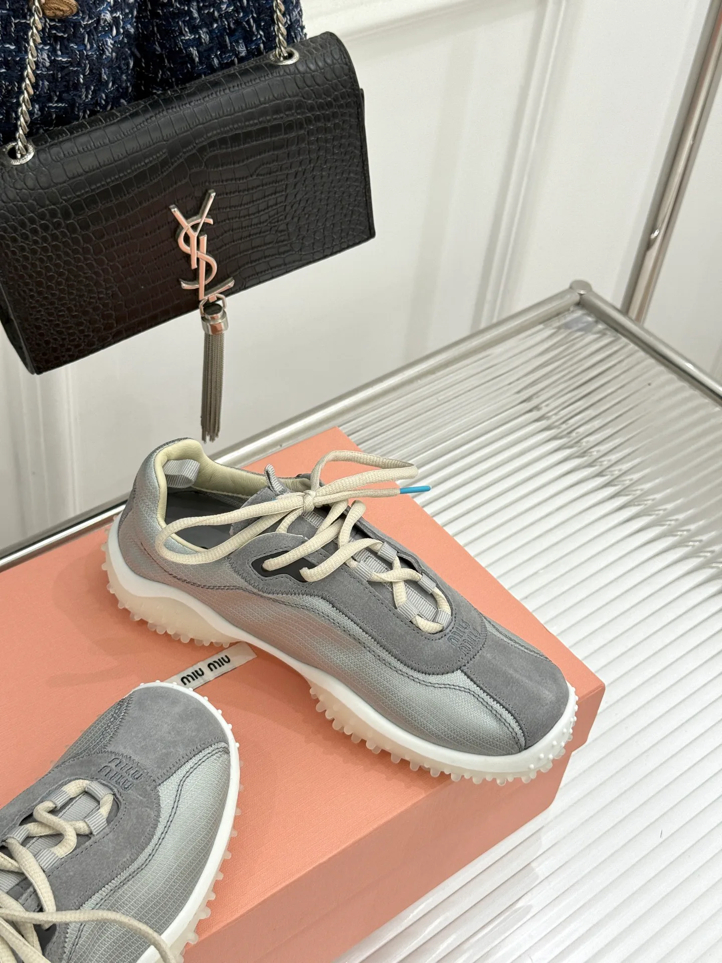 Кроссовки Женские Miu Miu 17597001