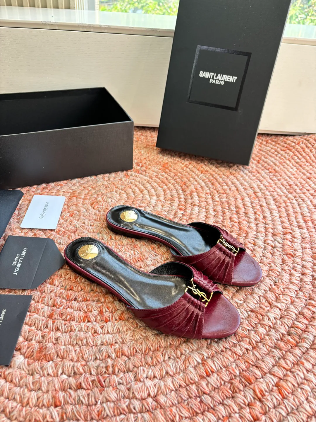 Шлепанцы Женские Saint Laurent 11599272