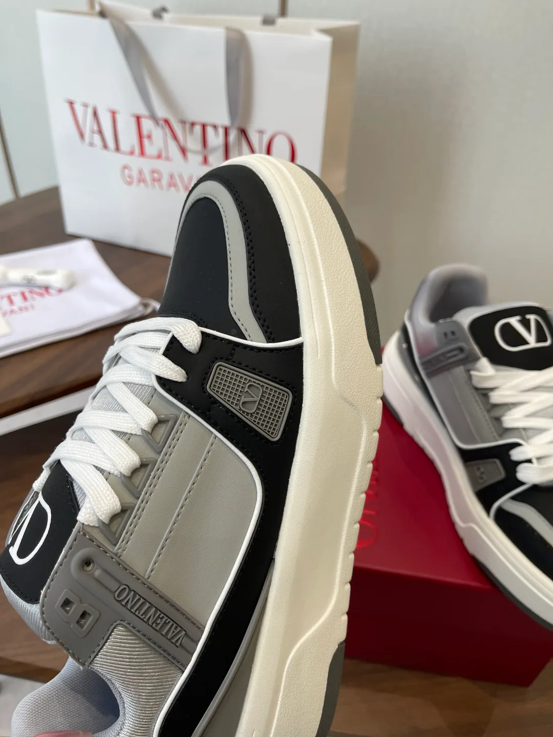 Кроссовки Женские Valentino 4545191