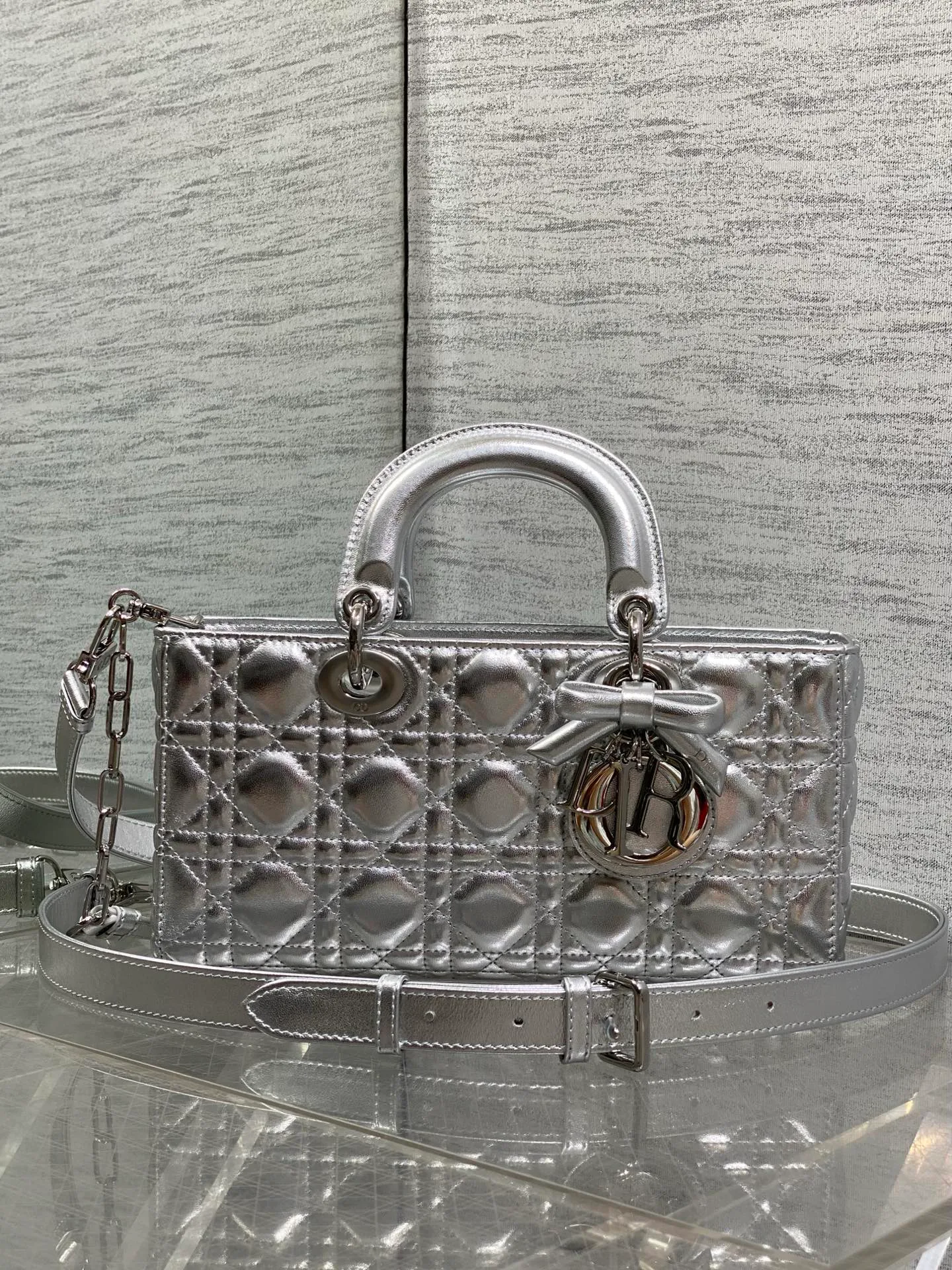 Классические Сумки Женские Christian Dior 17601495