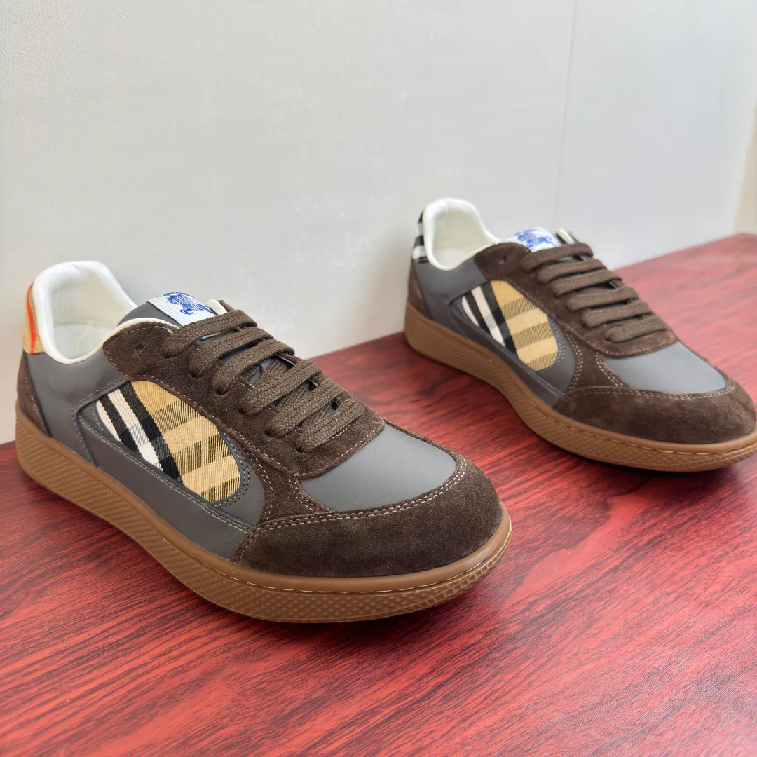 Кроссовки Мужские Burberry 17636479