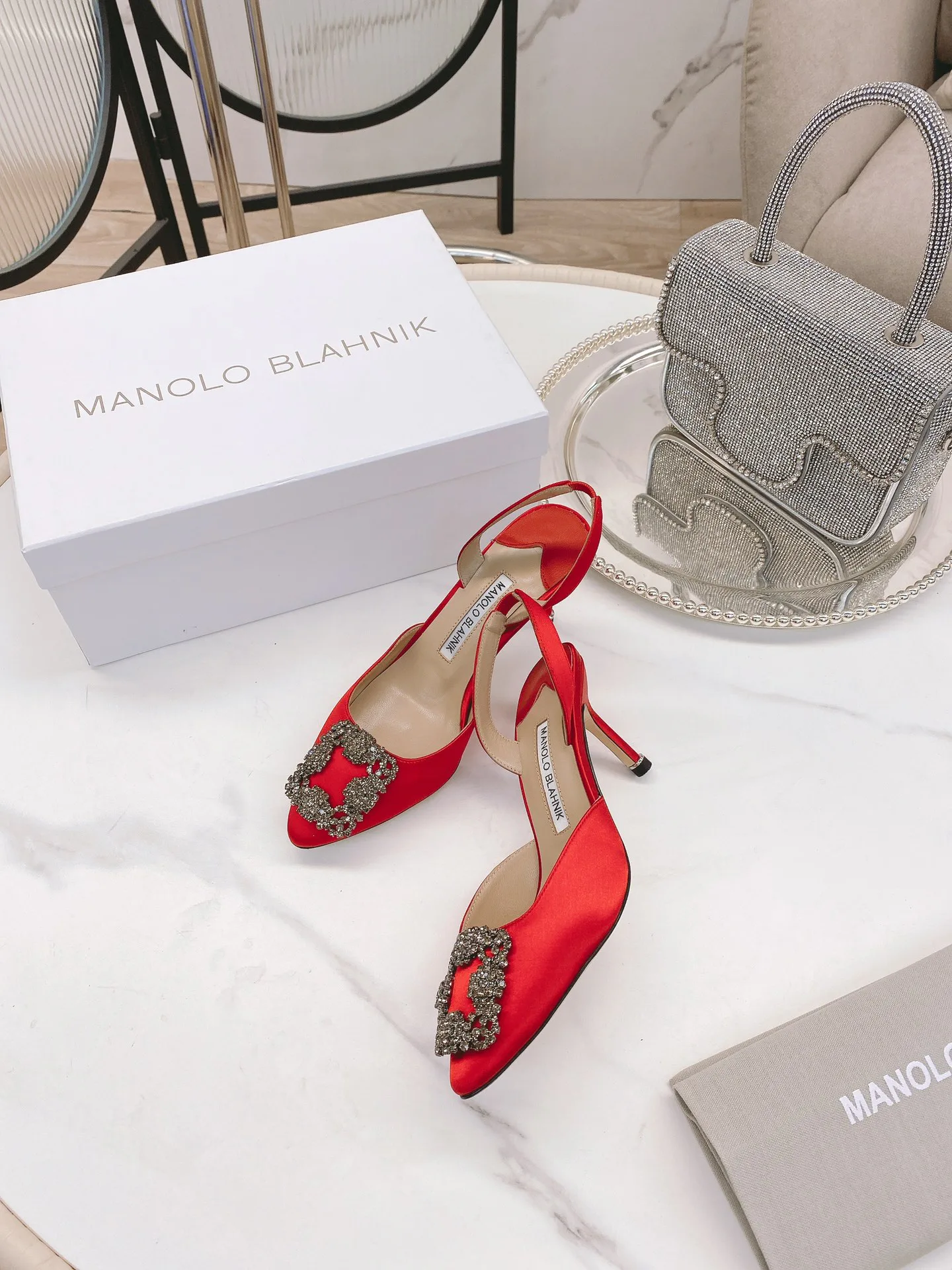 Туфли Женские Manolo Blahnik 18482414