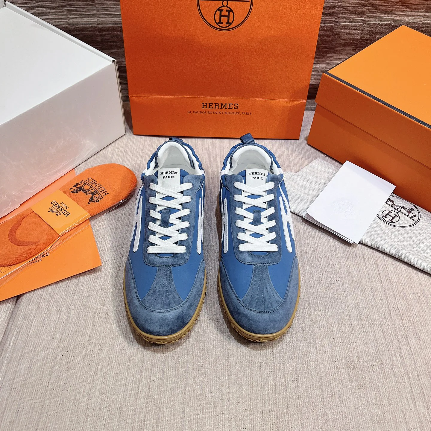 Кроссовки Женские Hermes 17749544