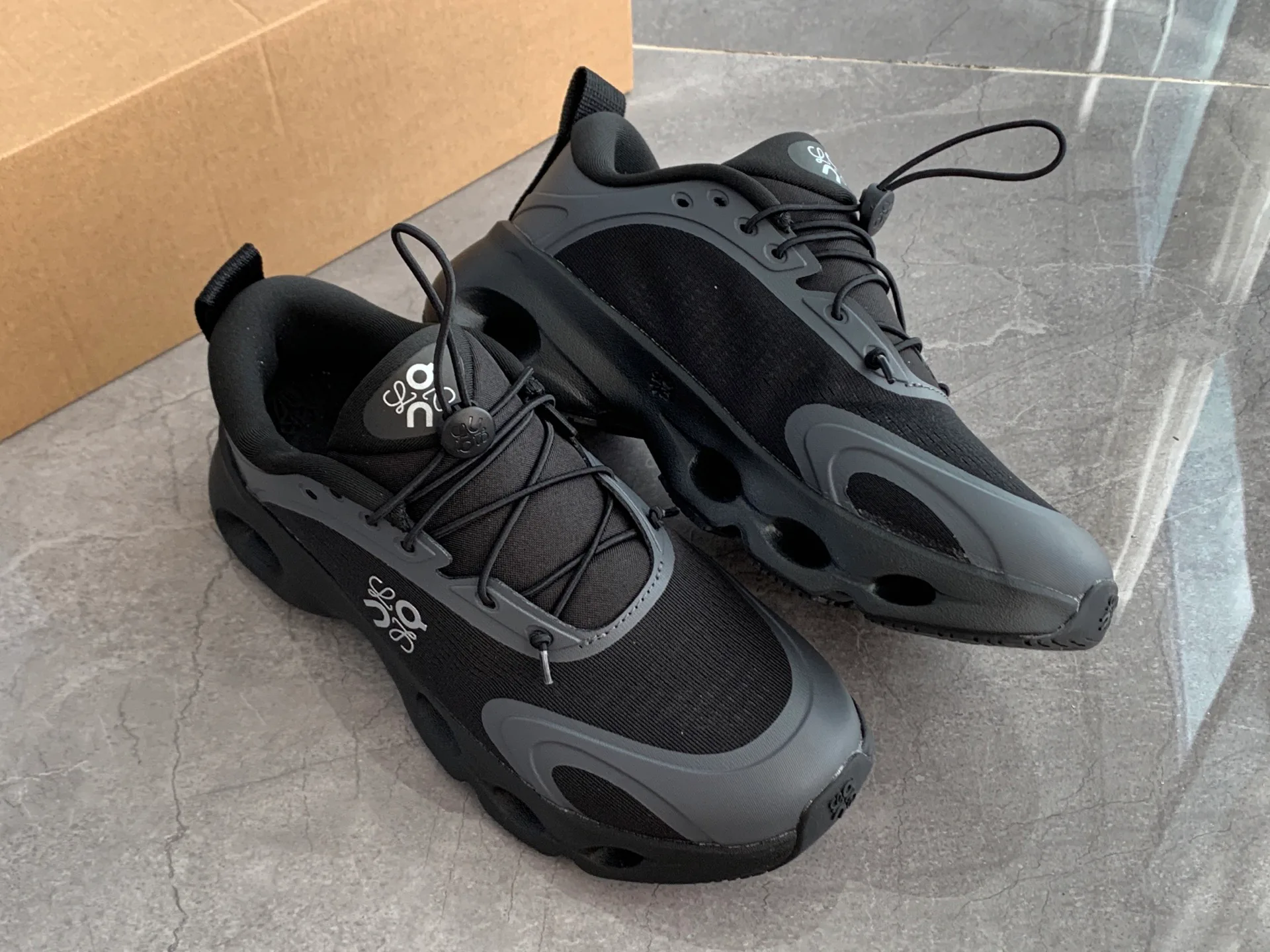 Кроссовки Женские Loewe 173525