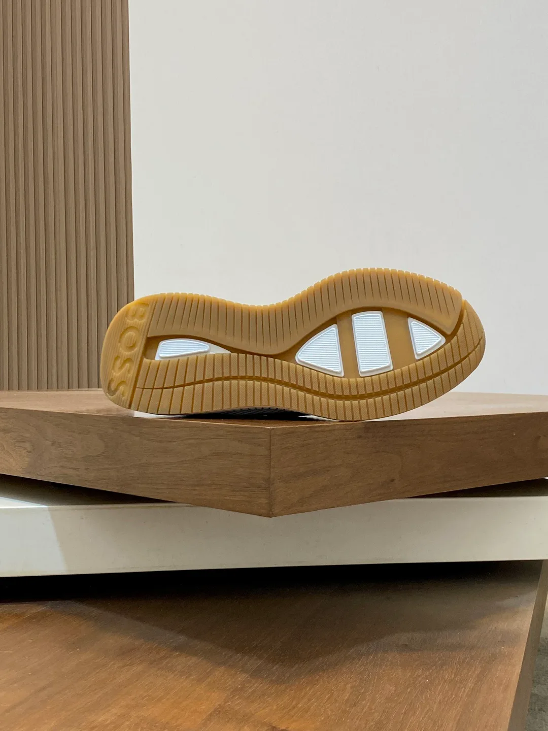 Кроссовки Мужские Hugo Boss 2030102