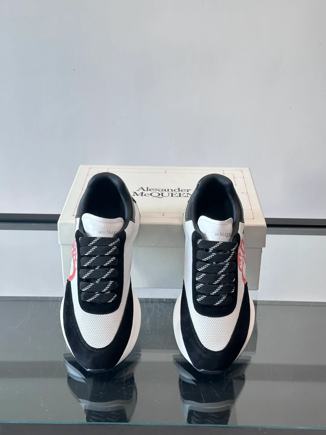 Кроссовки Женские Alexander Mcqueen 450106