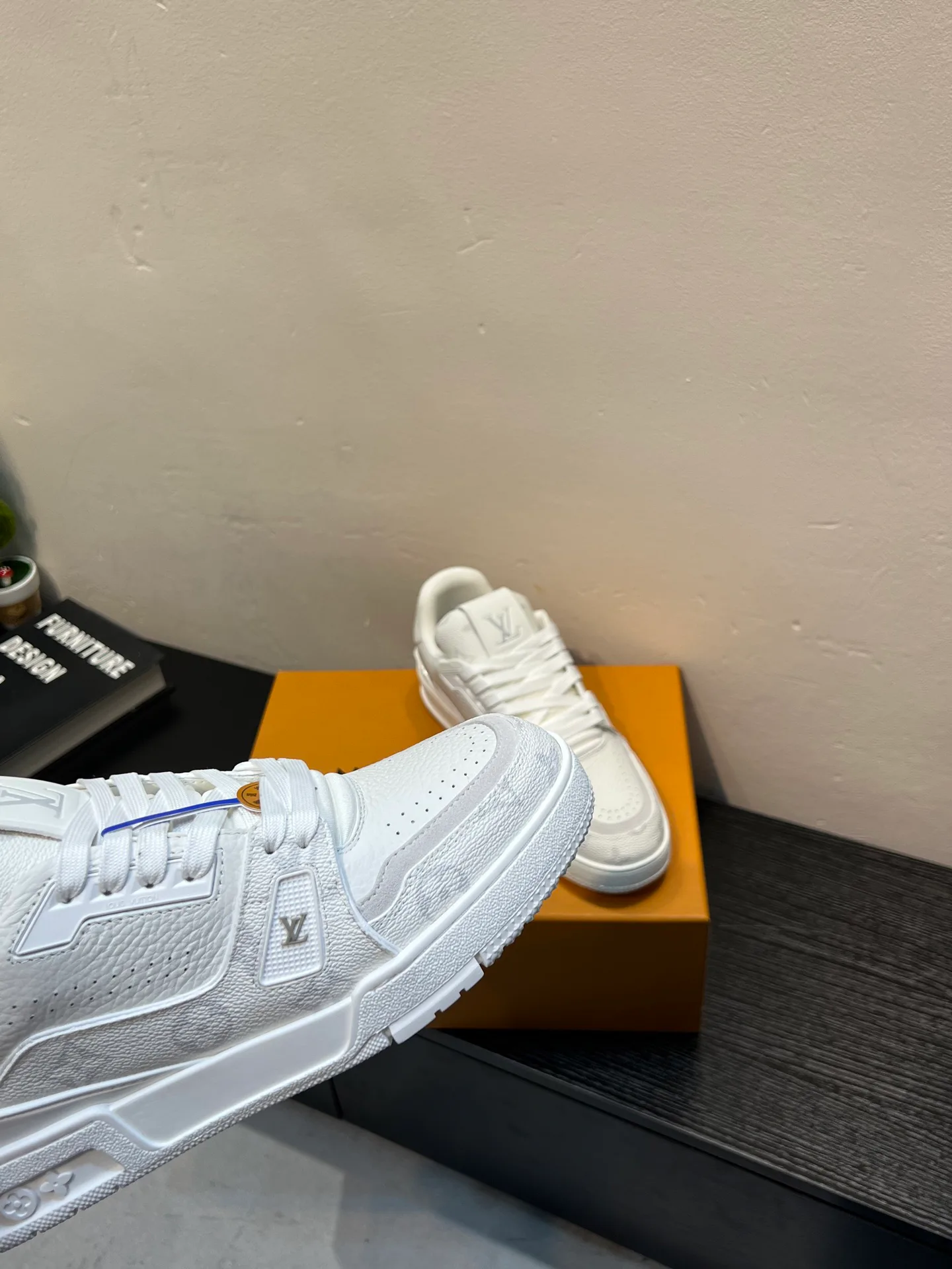 Кроссовки Женские Louis Vuitton 4541298