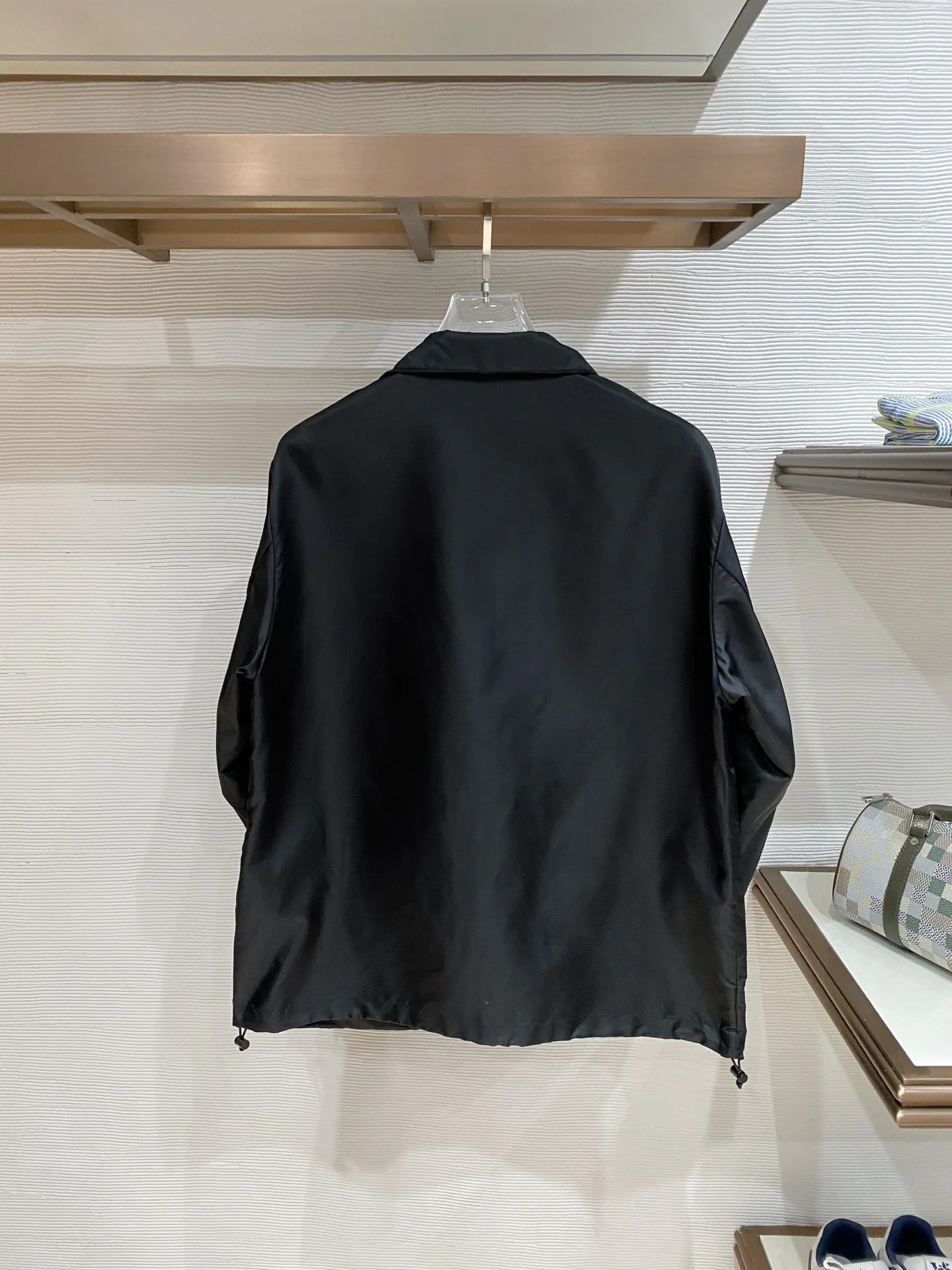 Куртки И Пуховики Мужские Prada 11392170