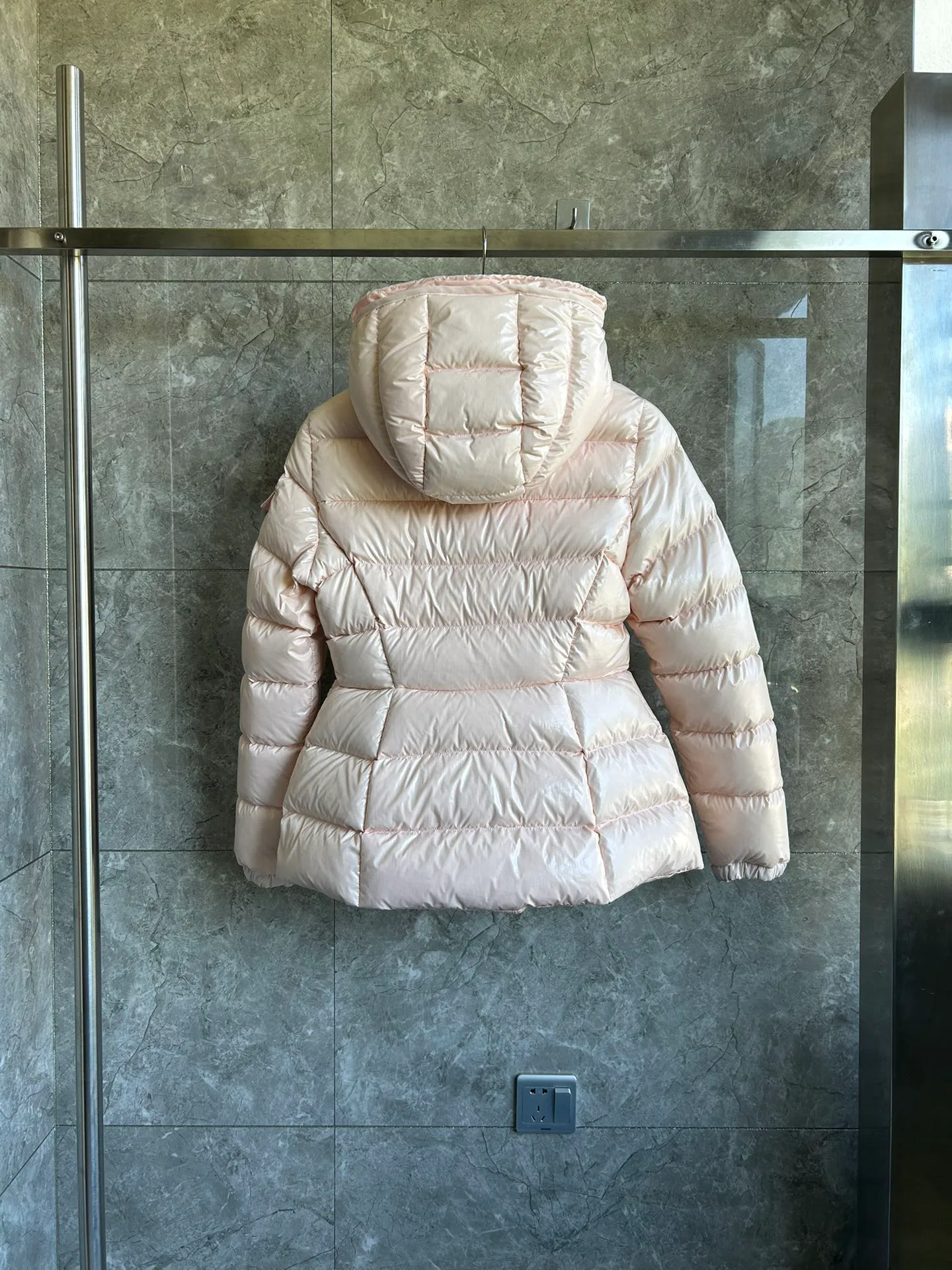 Куртки И Пуховики Женские Moncler 18766321