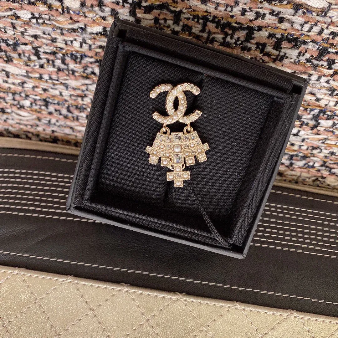 Бижутерия Chanel 239394