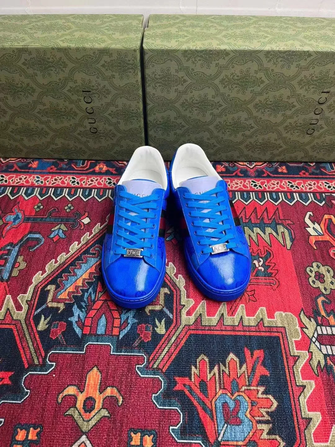 Кроссовки Женские Gucci 19081345