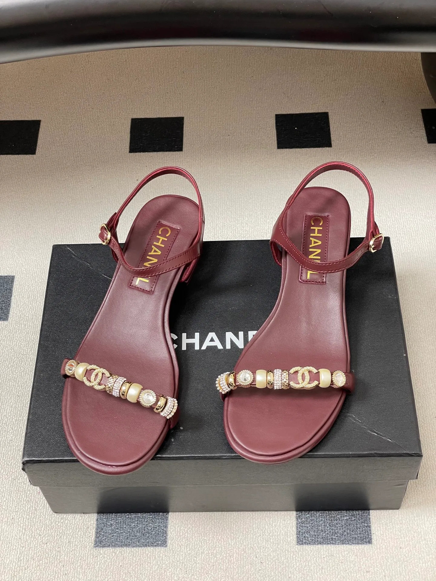 Босоножки Женские Chanel 11682240