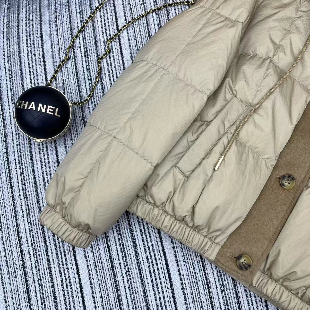 Куртки И Пуховики Женские Louis Vuitton 818972