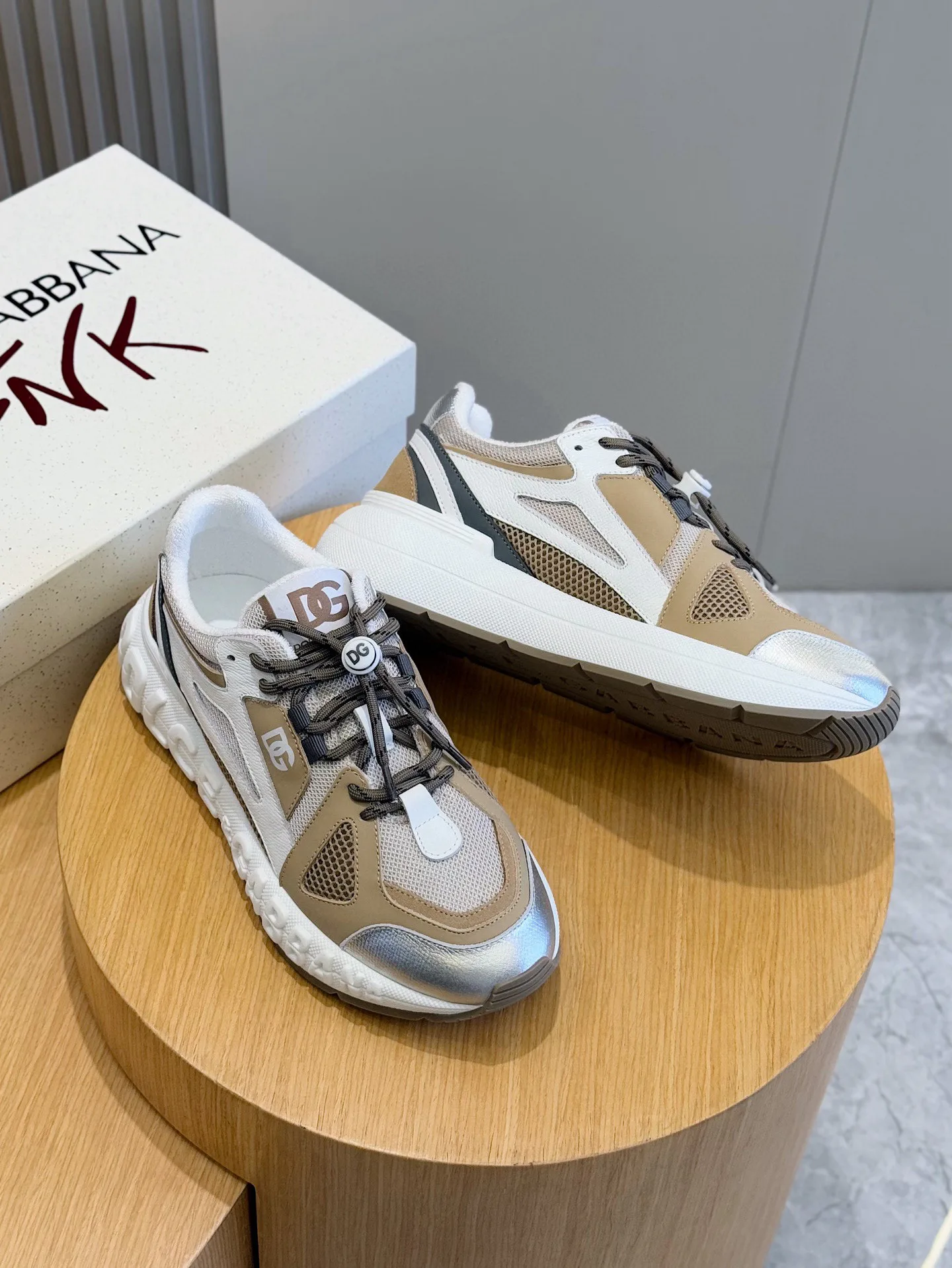 Кроссовки Женские Dolce & Gabbana 114691