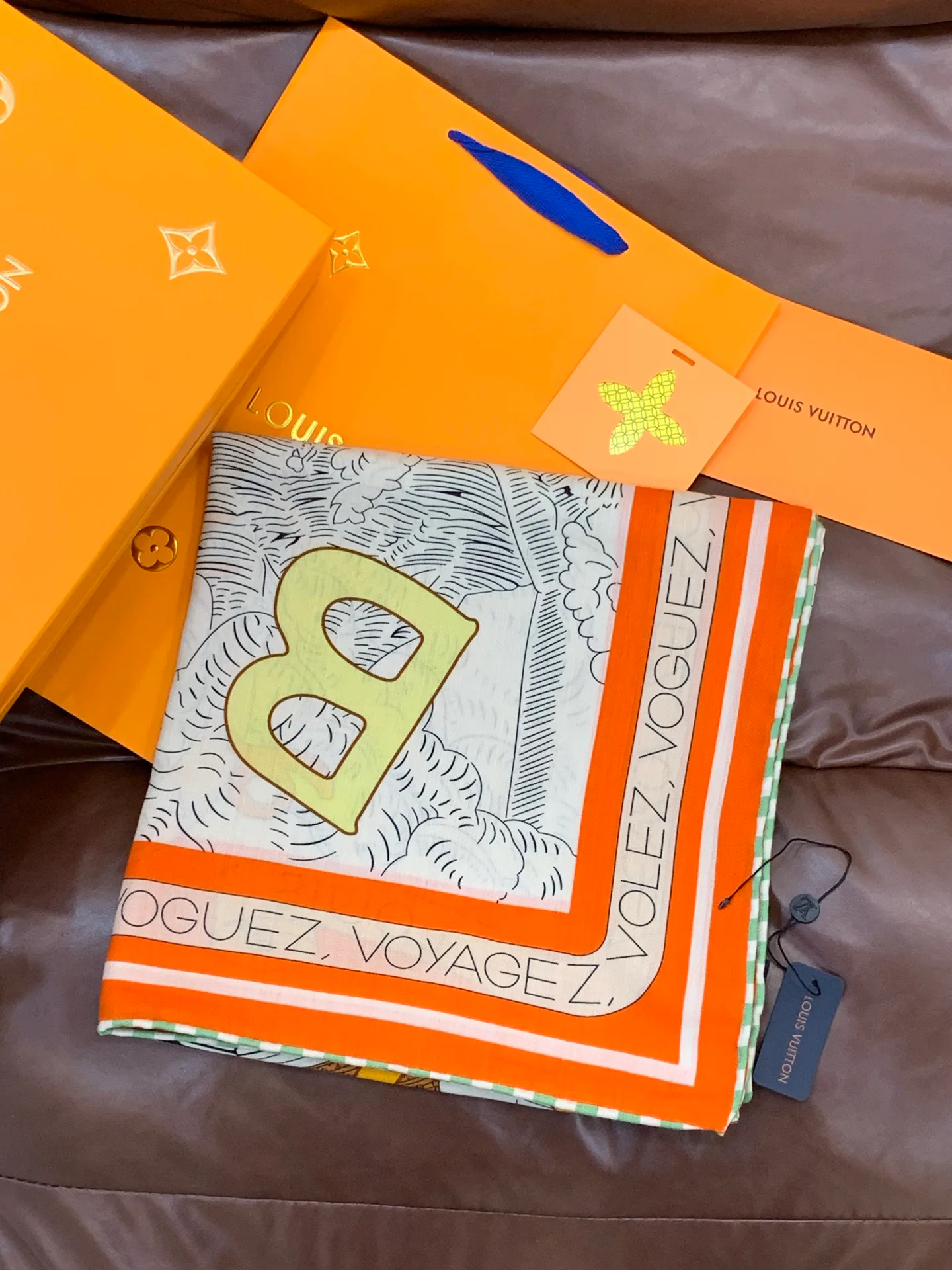 Платки Louis Vuitton 318429