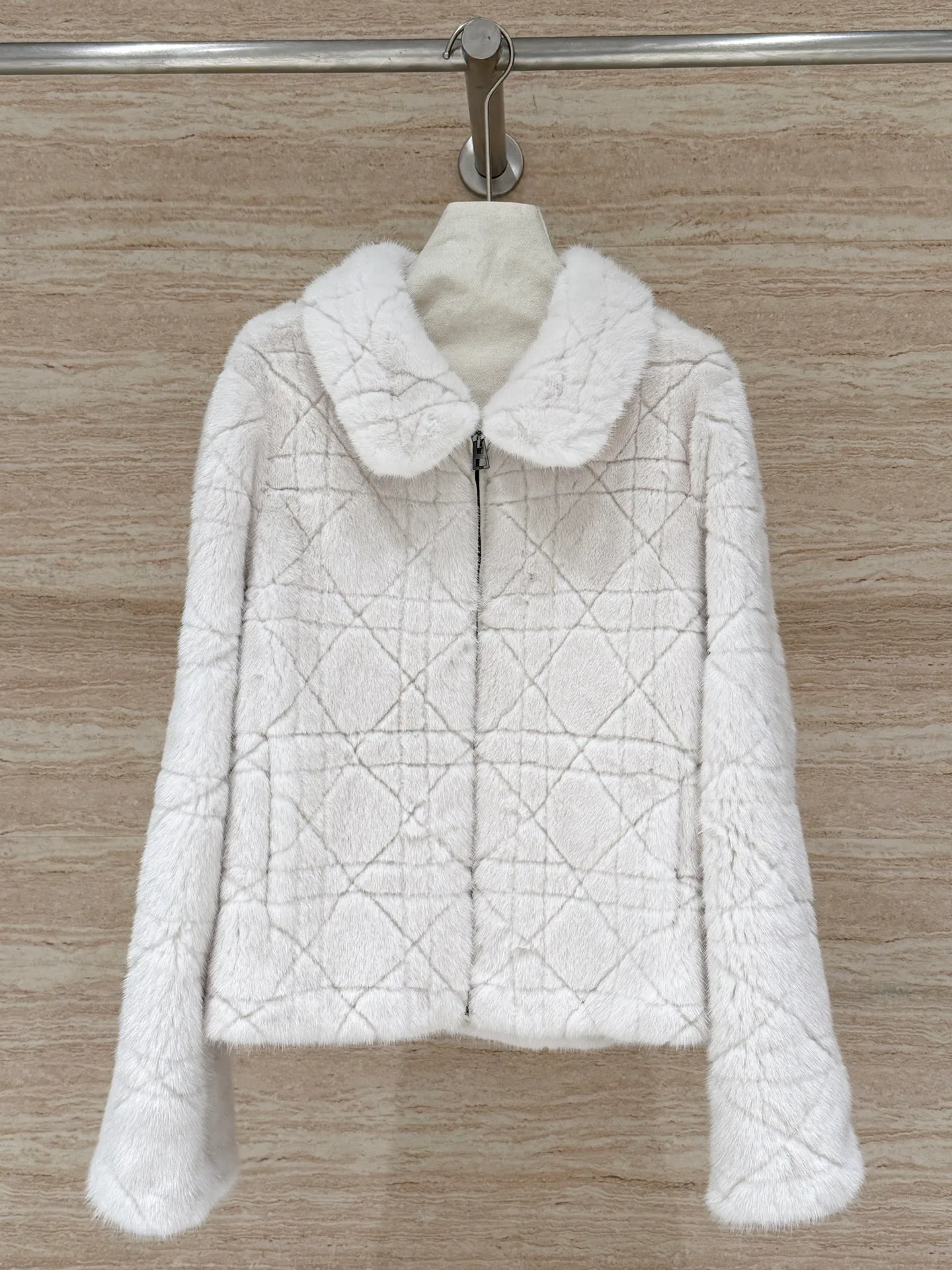 Шубы Женские Christian Dior 2772586