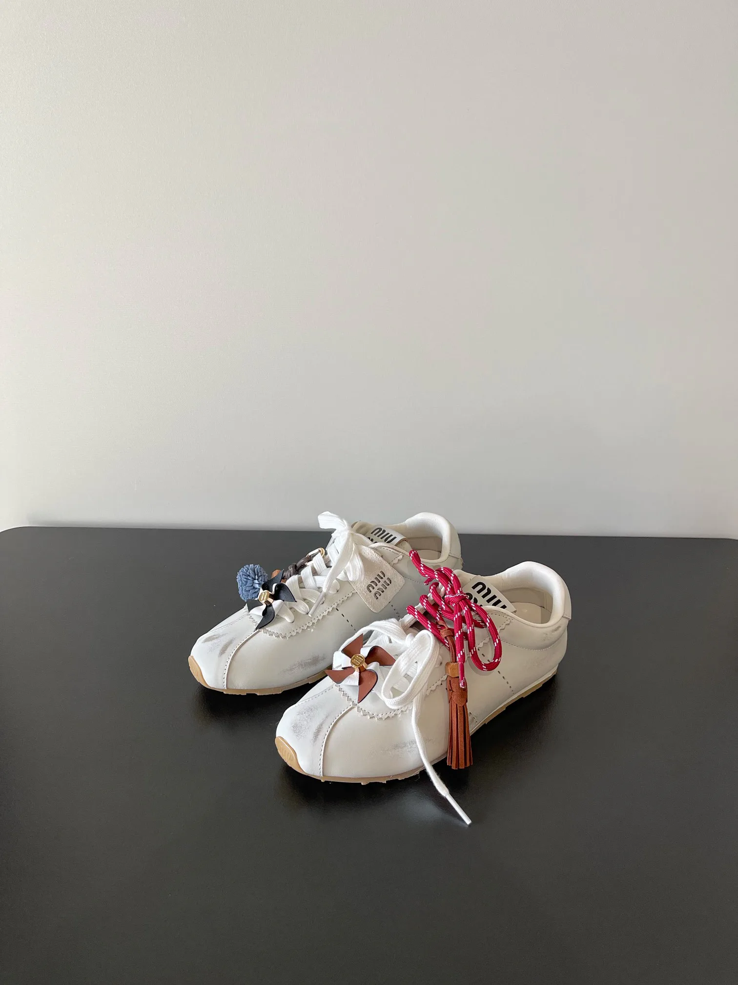 Кроссовки Женские Miu Miu 18703407