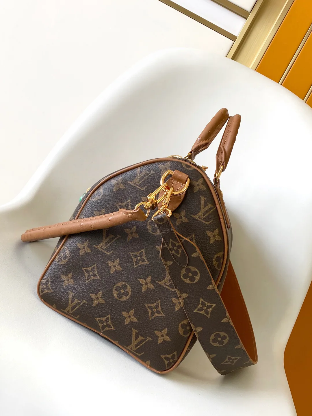 Классические Сумки Женские Louis Vuitton 18153140