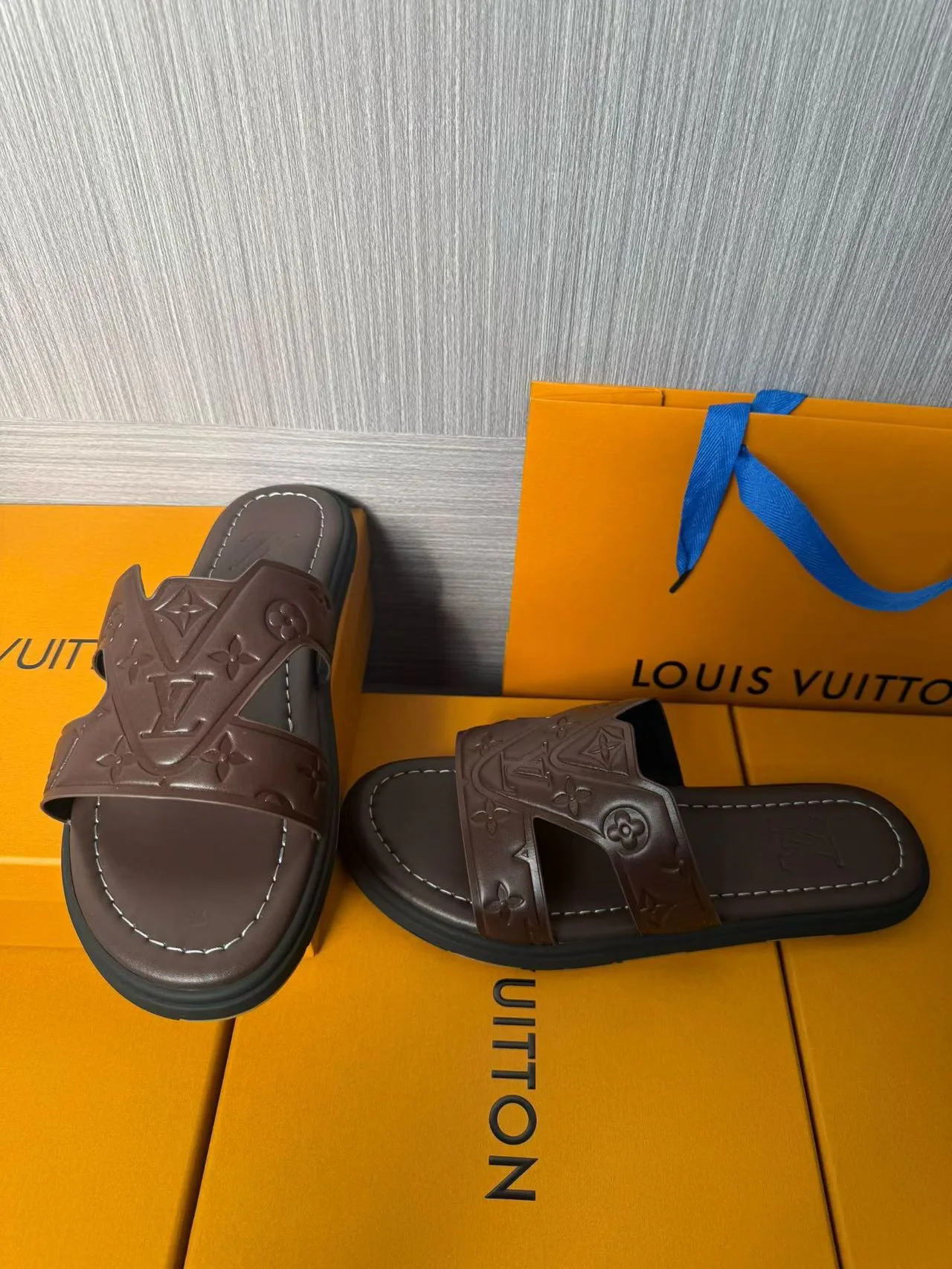 Шлепанцы Мужские Louis Vuitton 1310628