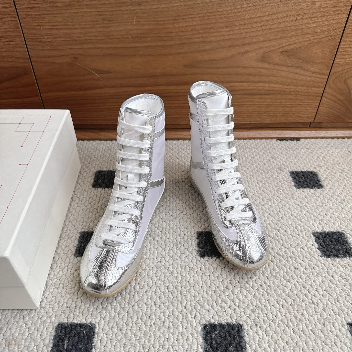 Кроссовки Женские Alexander Mcqueen 19331482