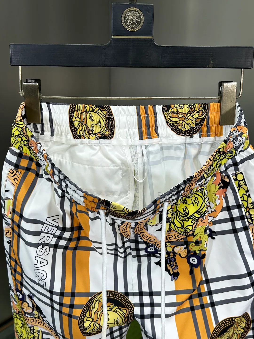 Шорты Мужские Versace 16923330