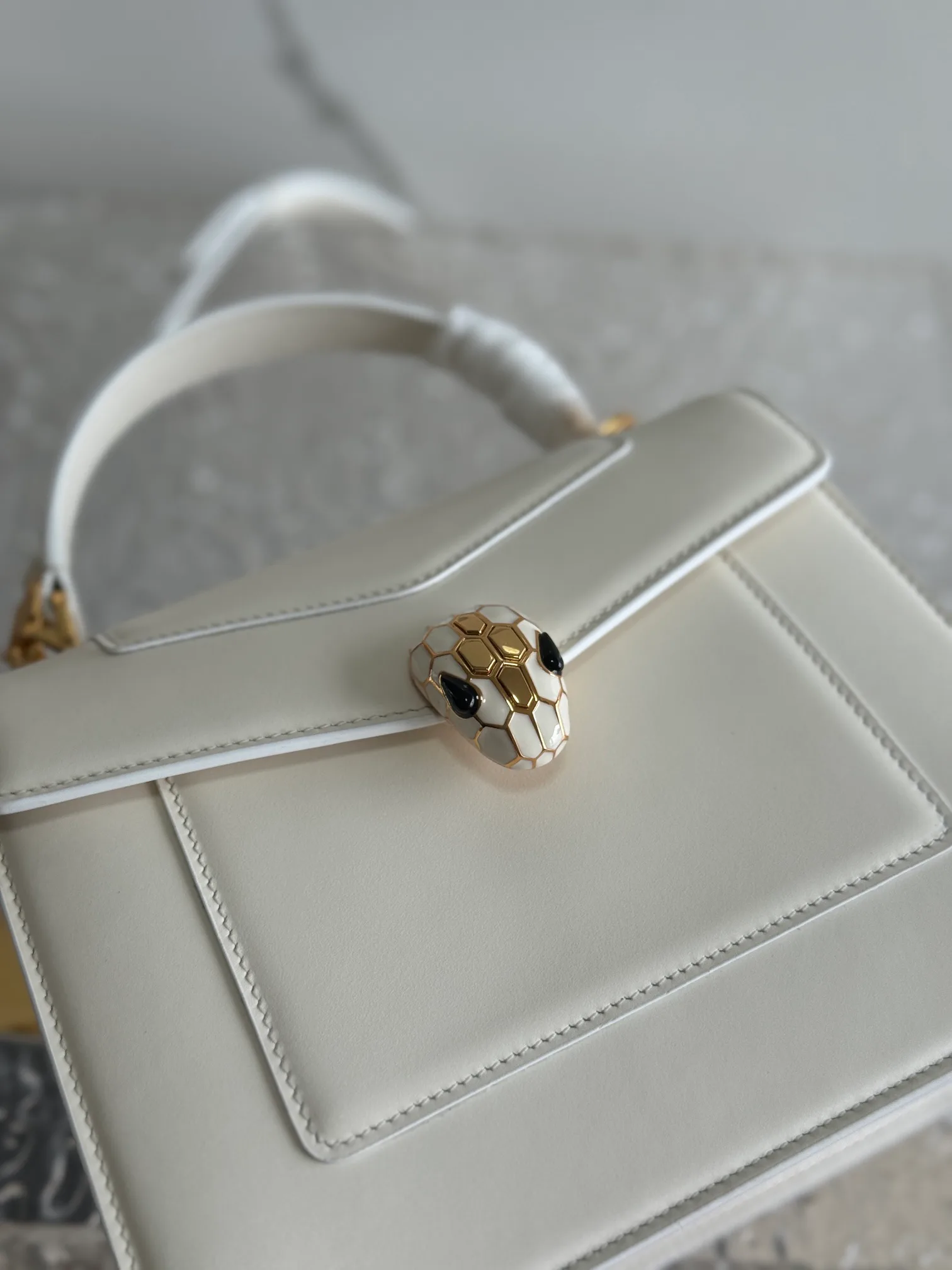 Классические Сумки Женские Bvlgari 5080608
