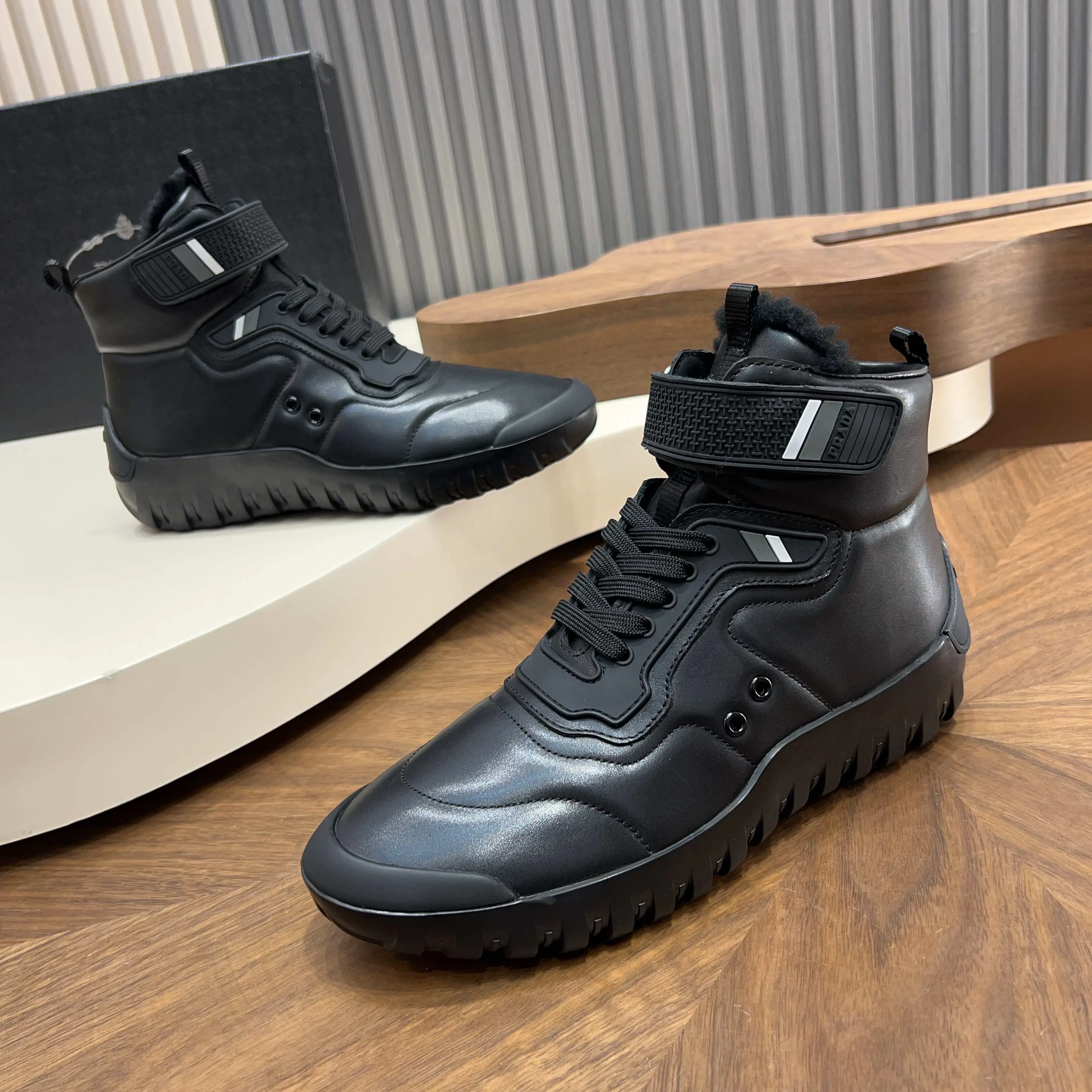 Кроссовки Мужские Prada 982839