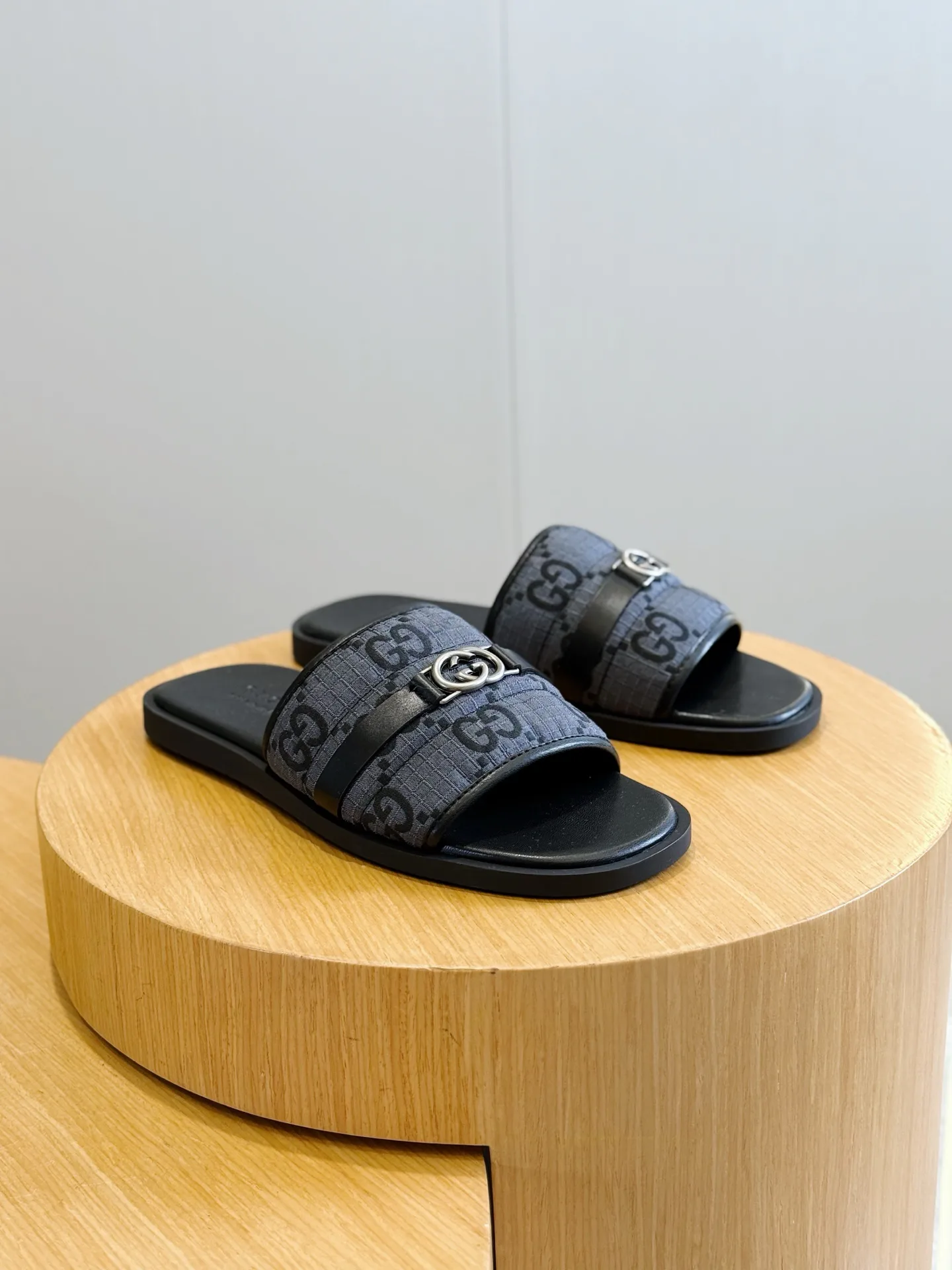 Шлепанцы Мужские Gucci 17349629