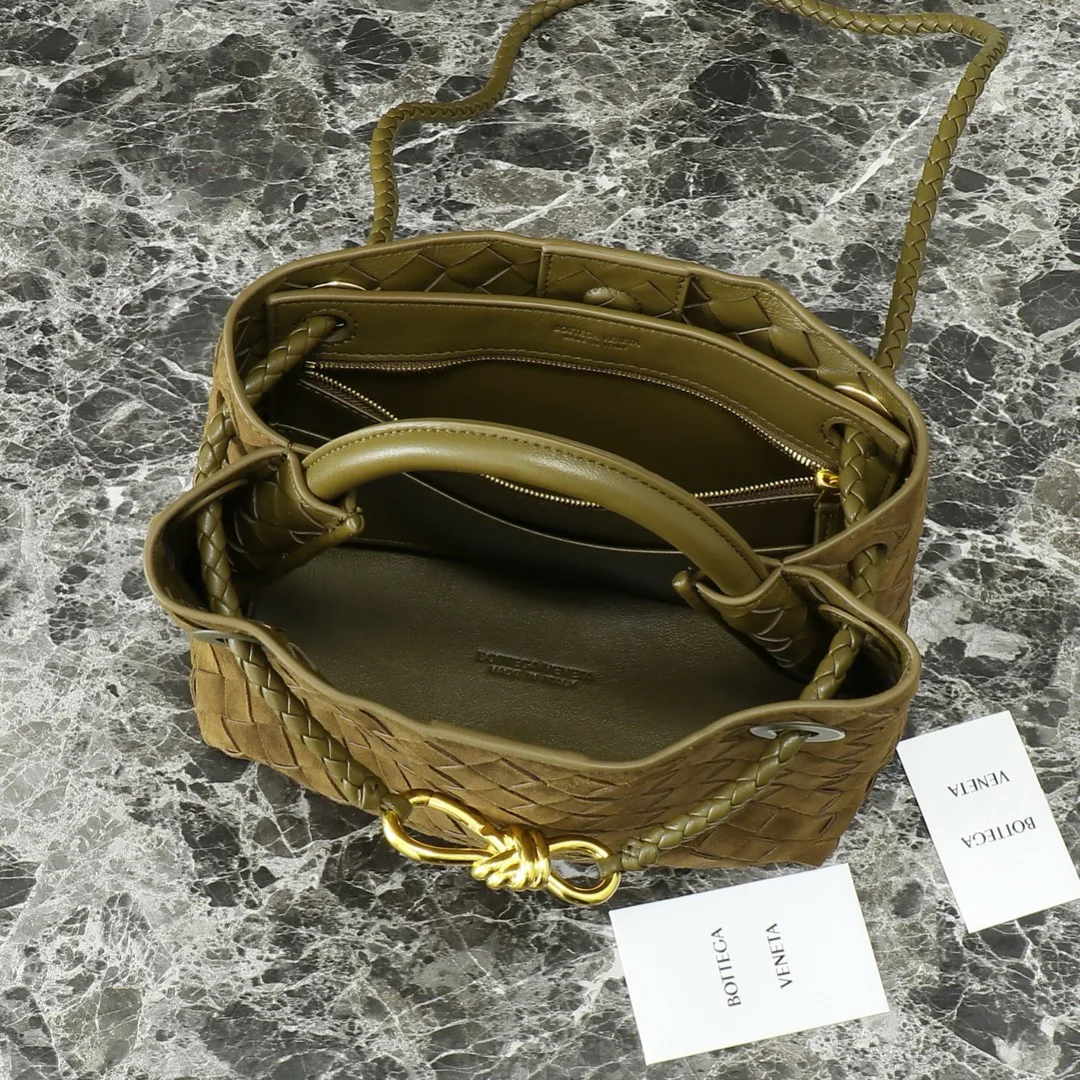 Классические Сумки Женские Bottega Veneta 16879769