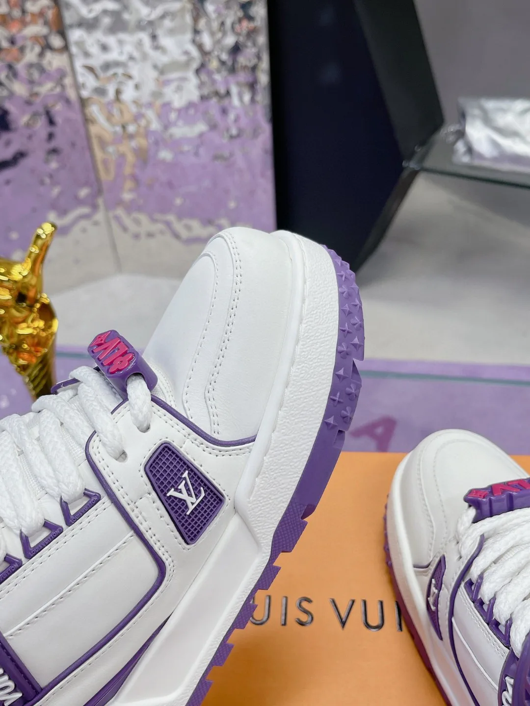 Кроссовки Женские Louis Vuitton 13074040