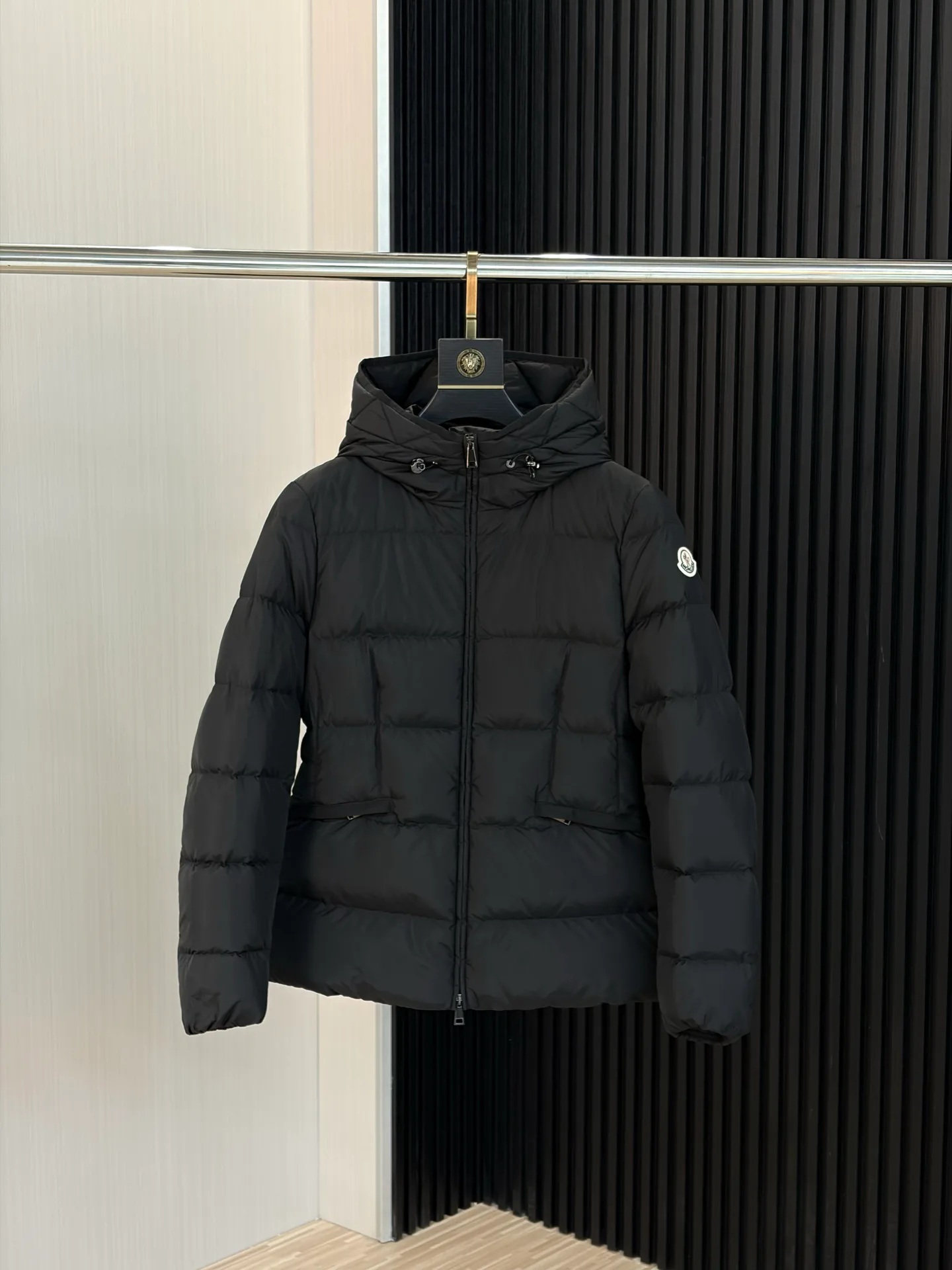 Куртки И Пуховики Женские Moncler 18188678