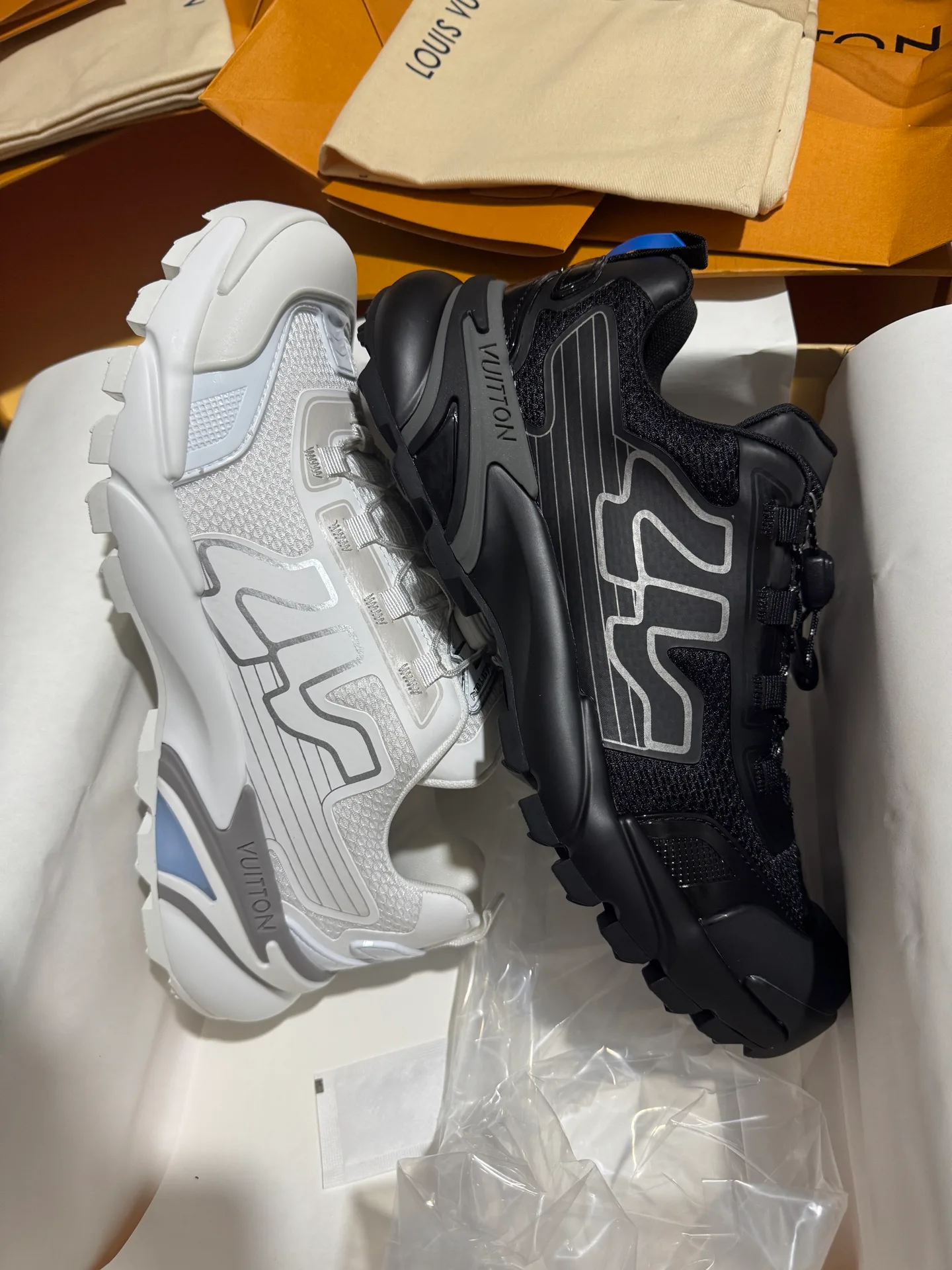 Кроссовки Мужские Louis Vuitton 19397