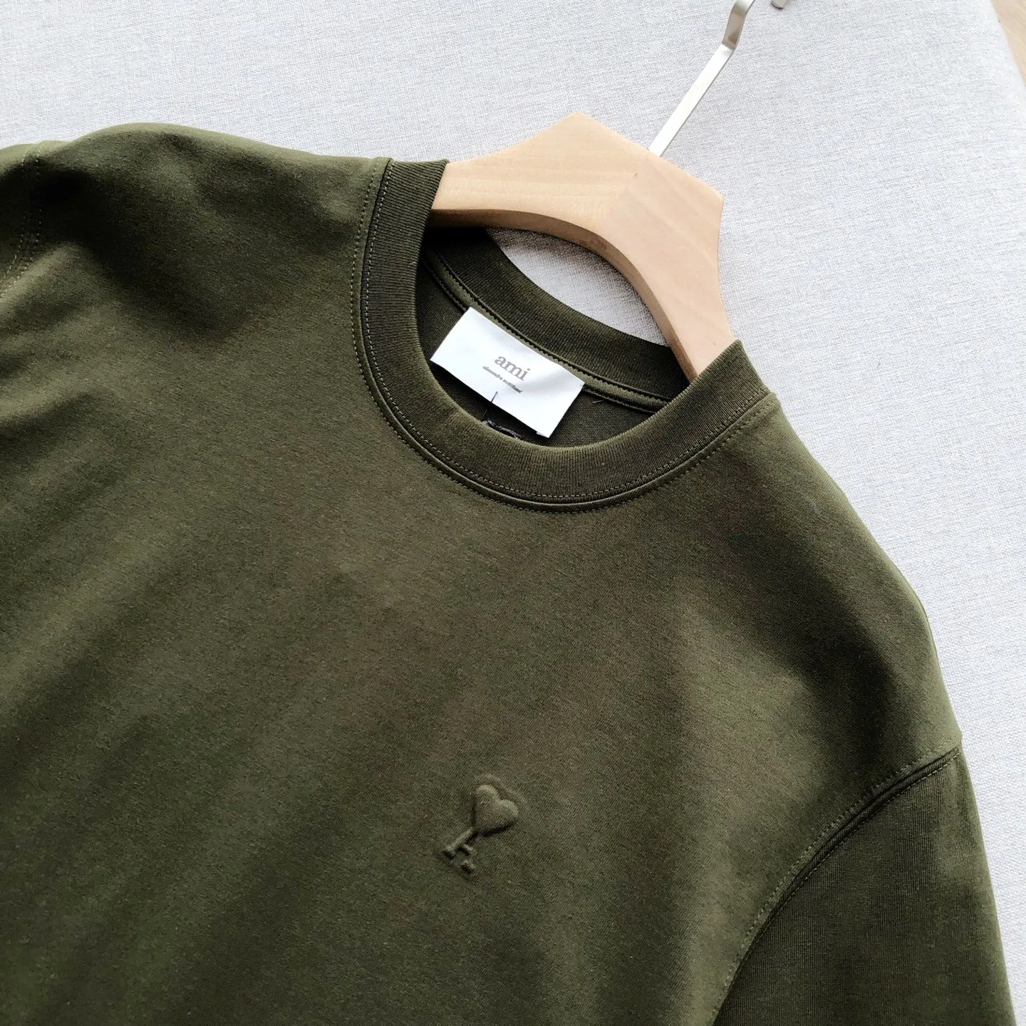 Футболки Женские Ami Paris 20849